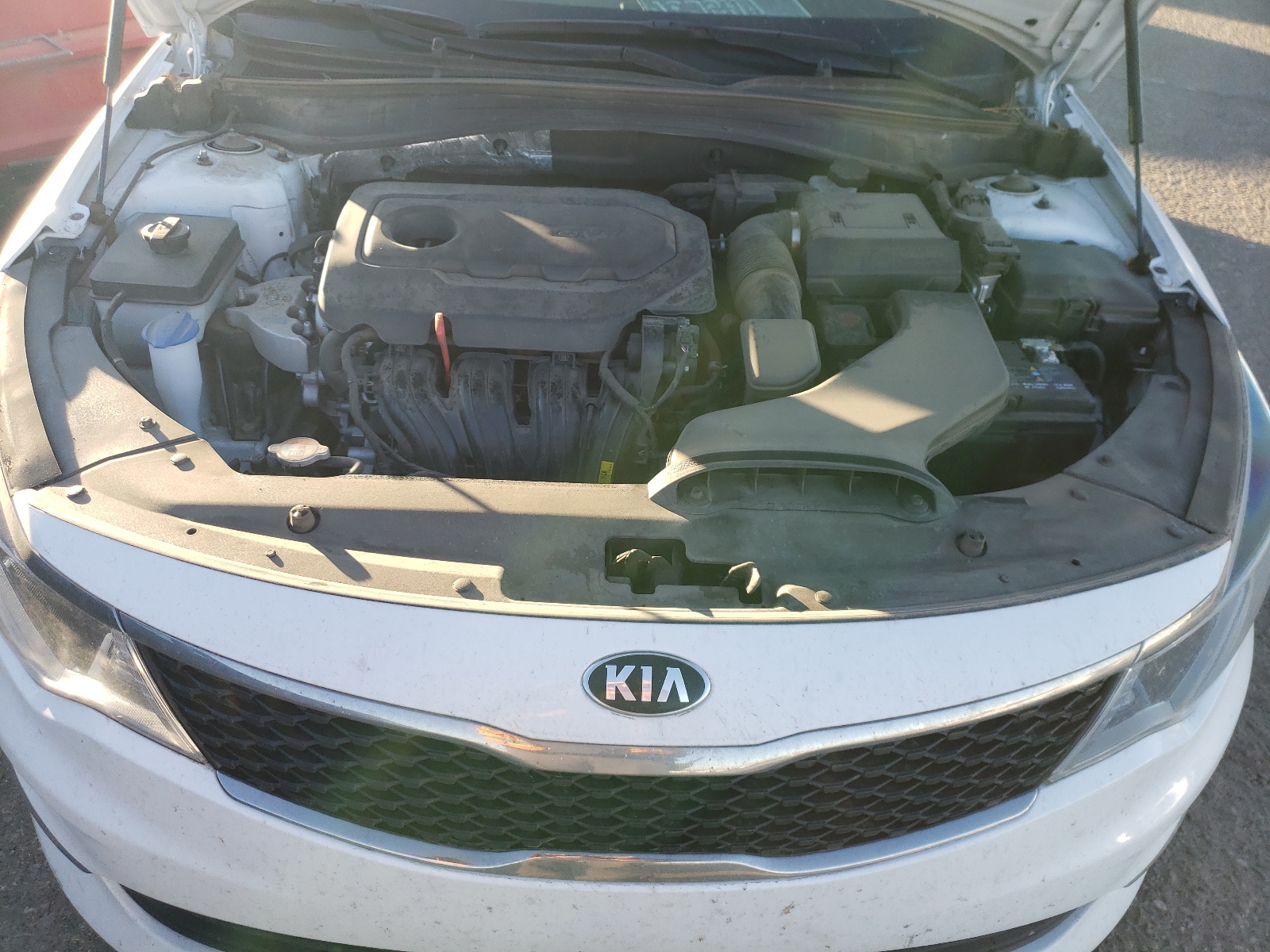 Photo 7 from auction – 2018 KIA OPTIMA LX with VIN 5XXGT4L32JG272522