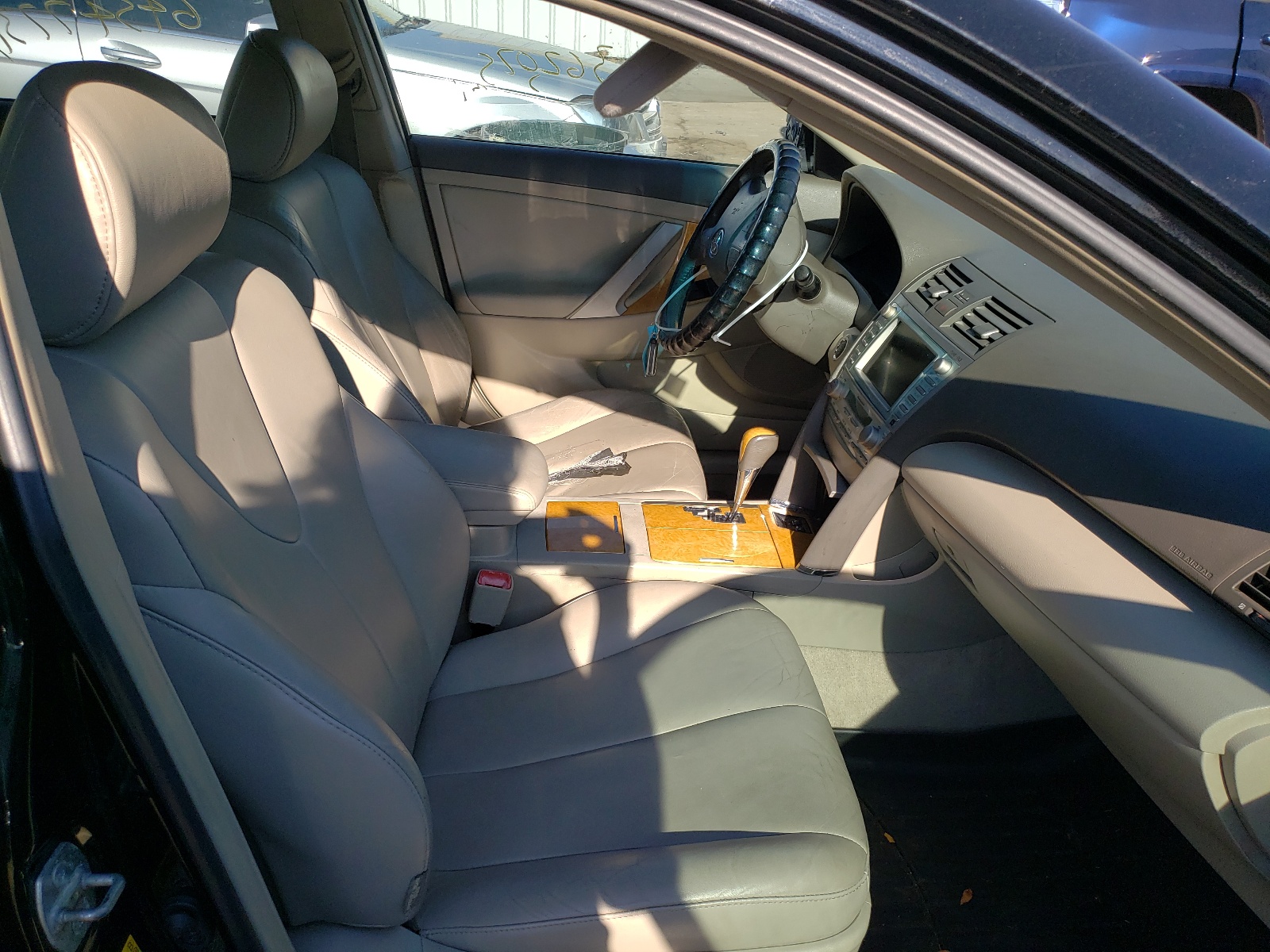 Photo 5 from auction – 2007 TOYOTA CAMRY with VIN 4T1BK46K07U030505