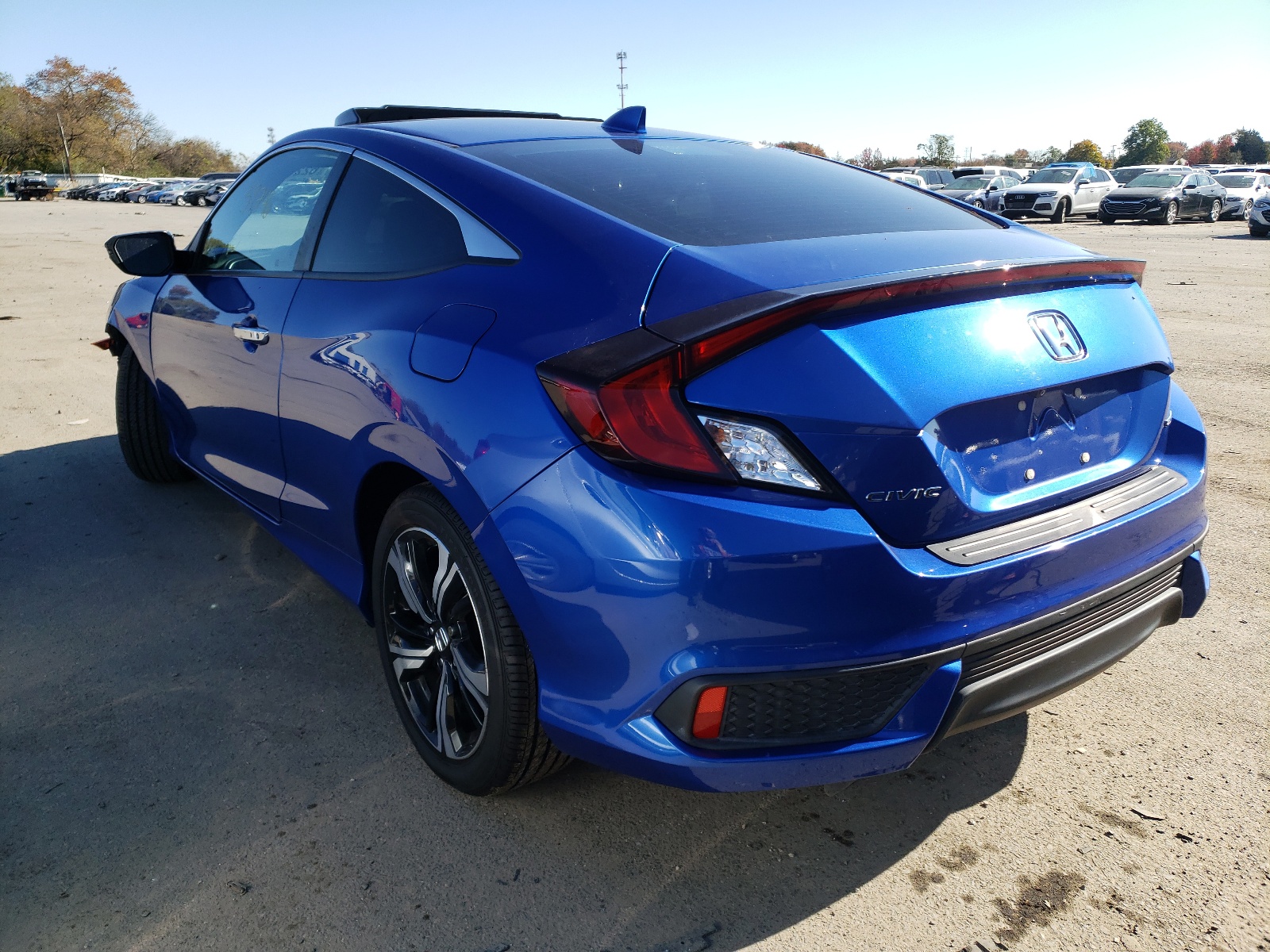 Photo 3 from auction – 2016 HONDA CIVIC TOUR with VIN 2HGFC3B97GH360632