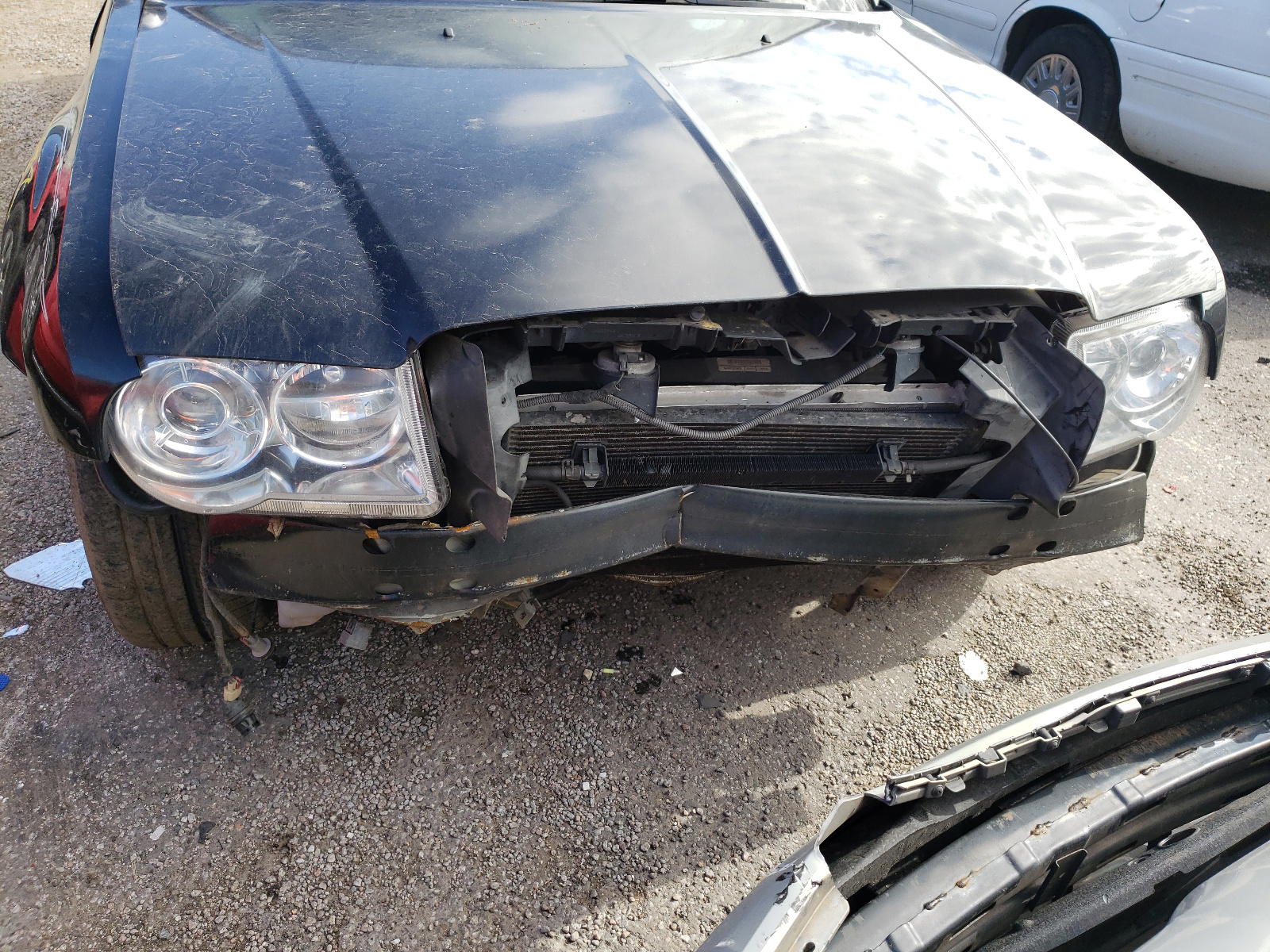 Photo 9 from auction – 2005 CHRYSLER 300C with VIN 2C3JA63H05H502438