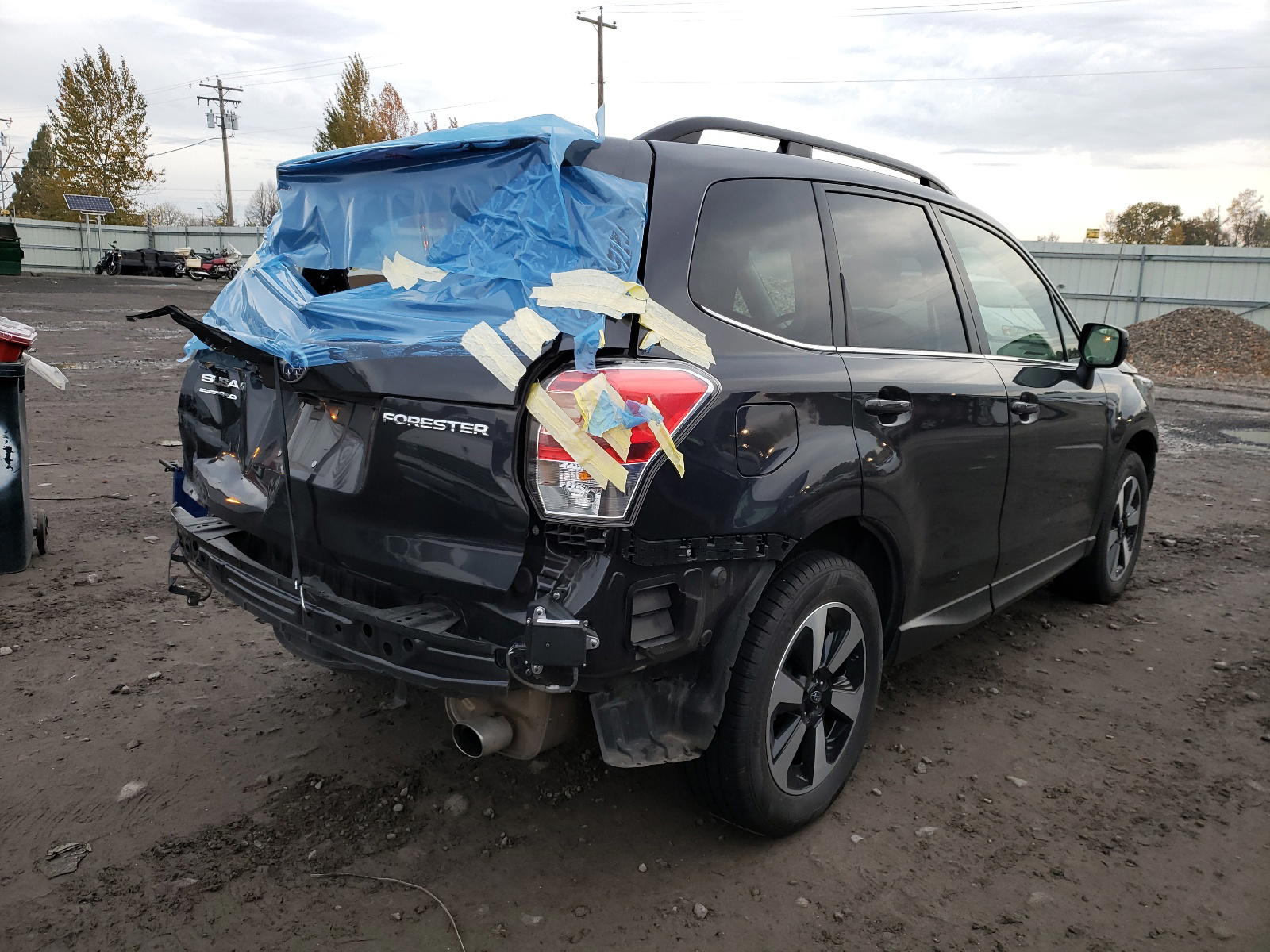Photo 4 from auction – 2018 SUBARU FORESTER 2 with VIN JF2SJARCXJH475720