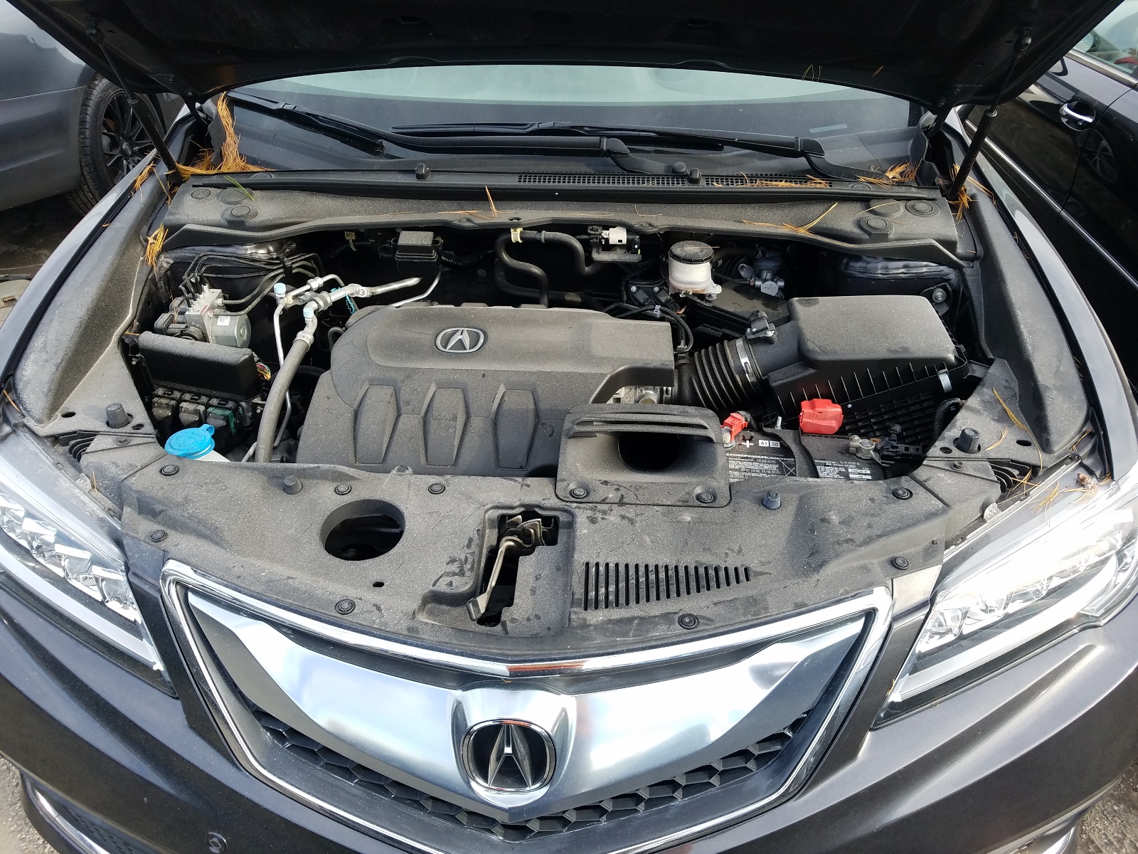 Photo 11 from auction – 2016 ACURA RDX ADVANC with VIN 5J8TB4H79GL028552