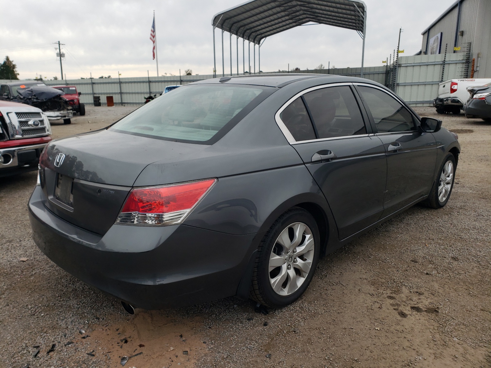 Photo 4 from auction – 2010 HONDA ACCORD EXL with VIN 1HGCP2F87AA167230