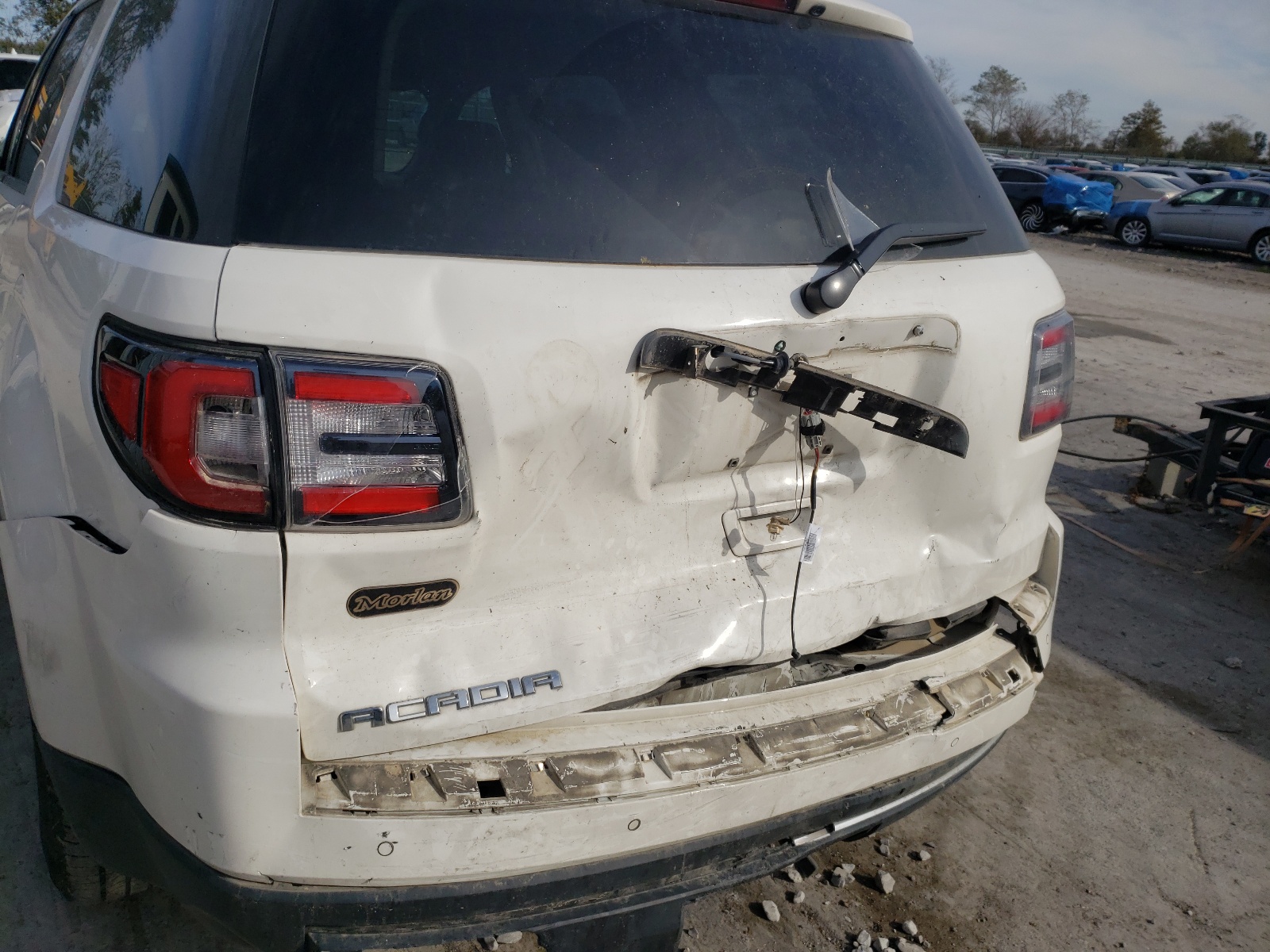 Photo 9 from auction – 2015 GMC ACADIA SLE with VIN 1GKKRNED5FJ170594