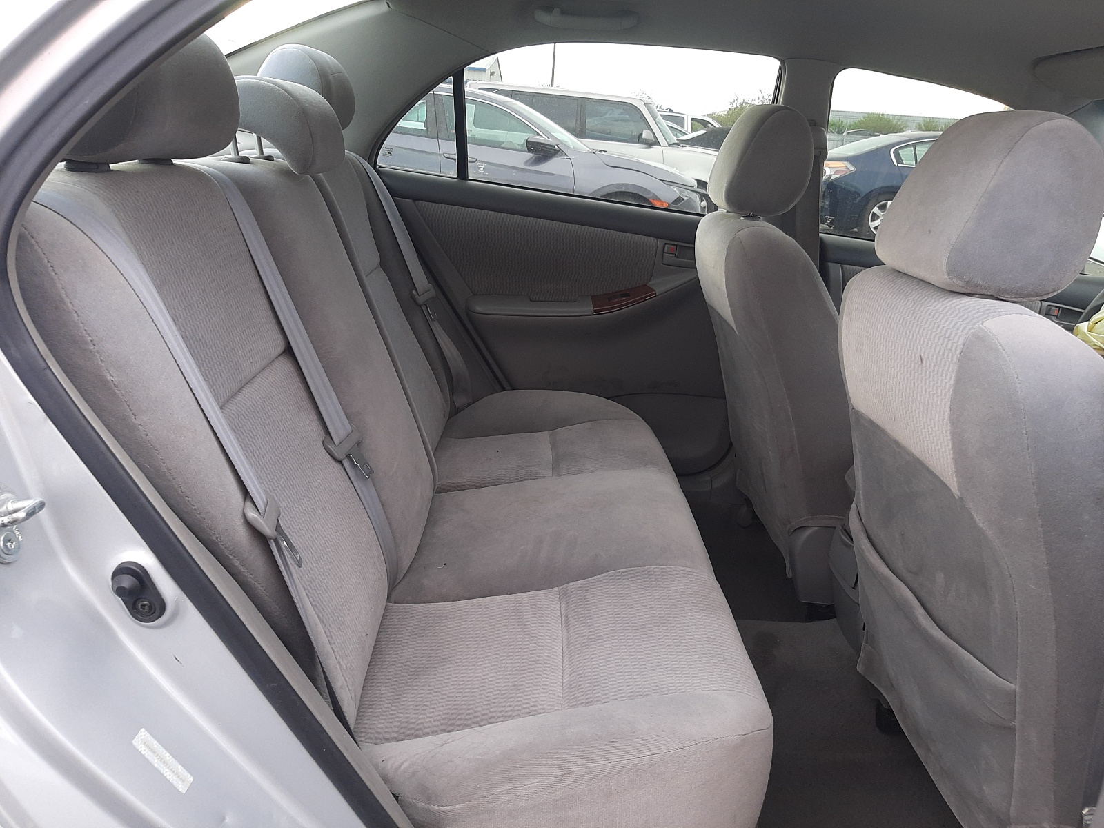 Photo 6 from auction – 2005 TOYOTA COROLLA CE with VIN 1NXBR32E85Z467848