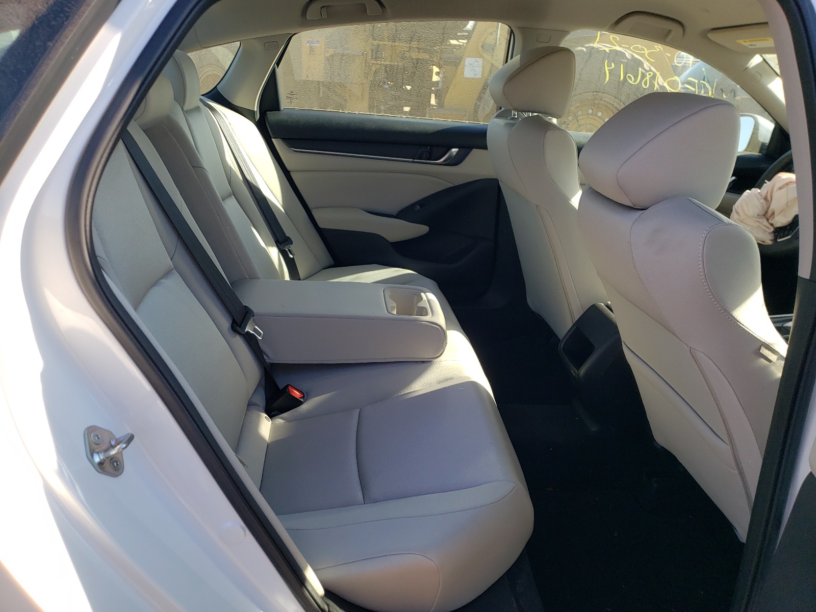 Photo 6 from auction – 2018 HONDA ACCORD LX with VIN 1HGCV1F14JA261908