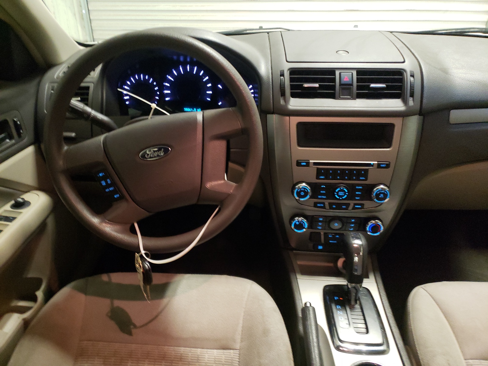 Photo 9 from auction – 2011 FORD FUSION S with VIN 3FAHP0GA9BR315790