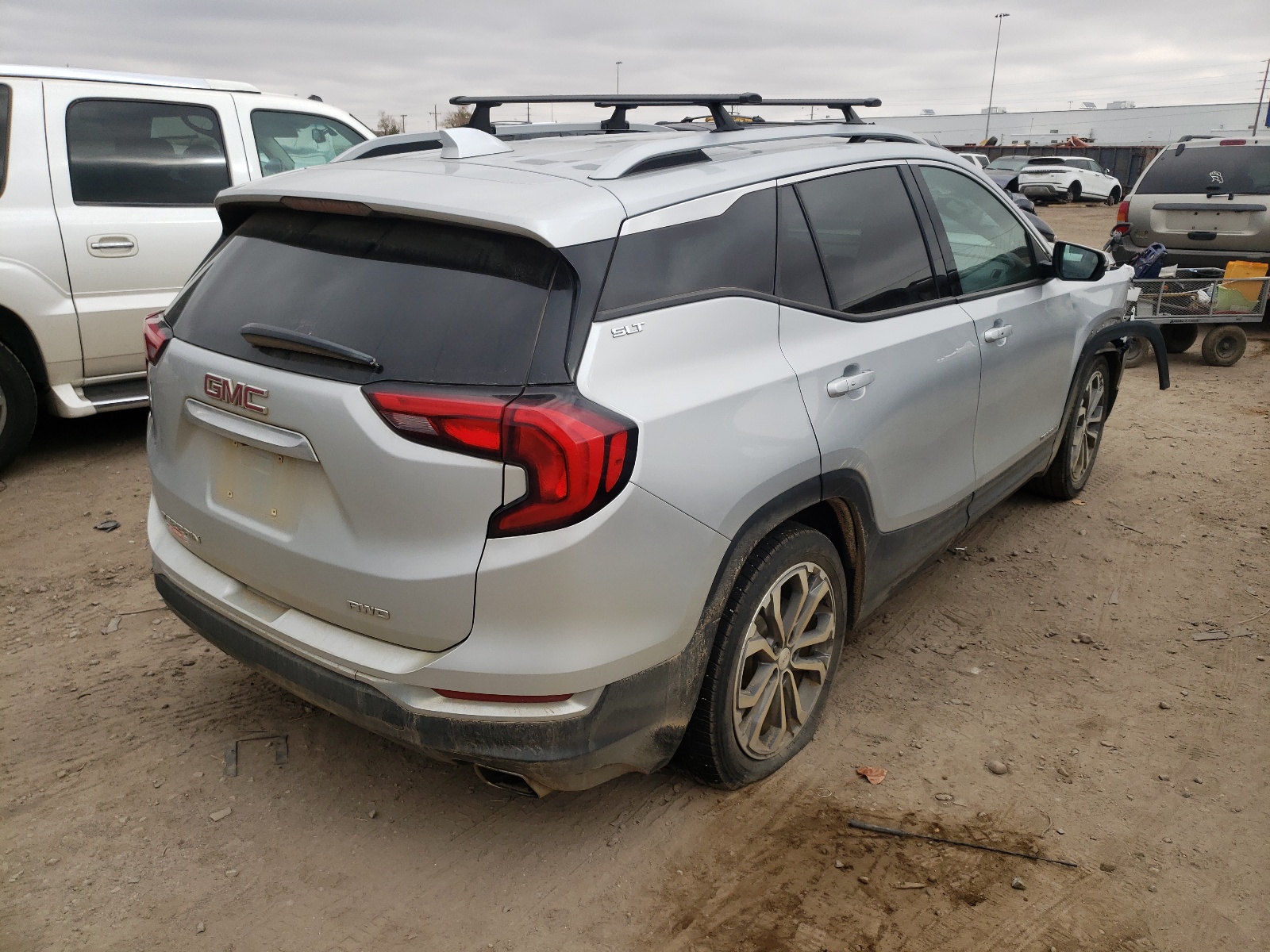 Photo 4 from auction – 2018 GMC TERRAIN SL with VIN 3GKALVEX6JL285634