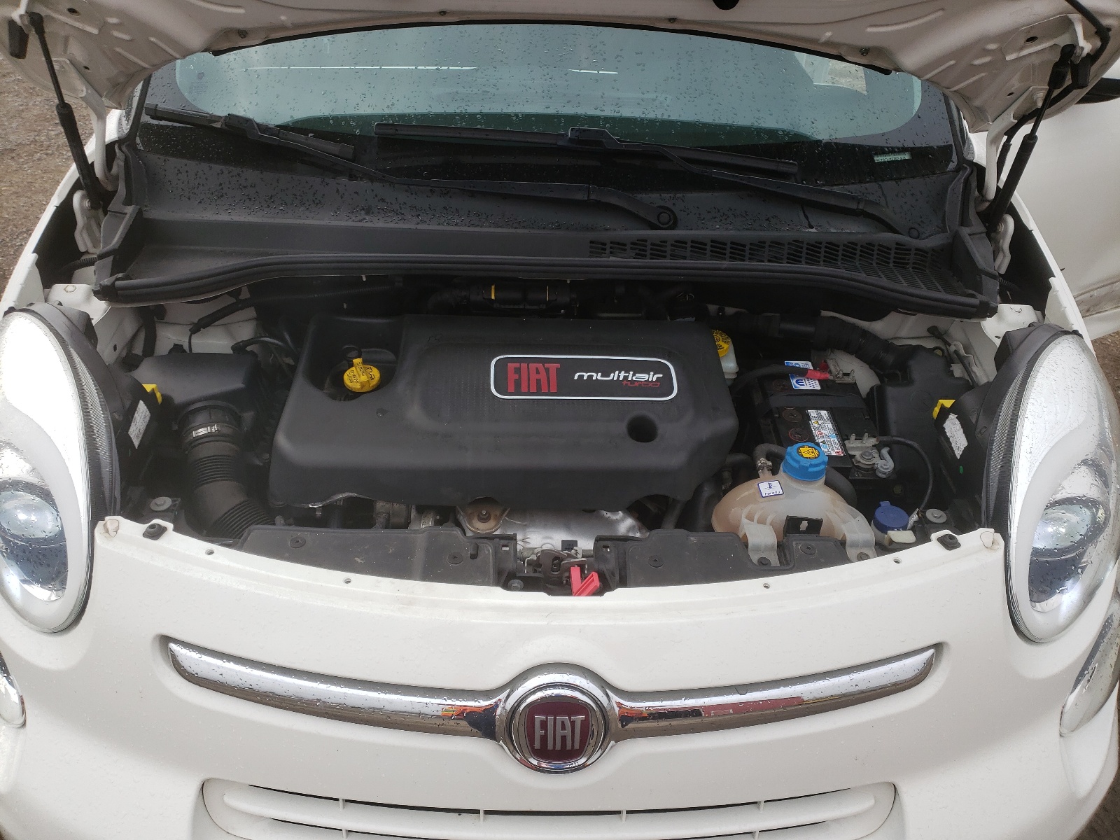 Photo 7 from auction – 2015 FIAT 500L TREKK with VIN ZFBCFADH2FZ033929