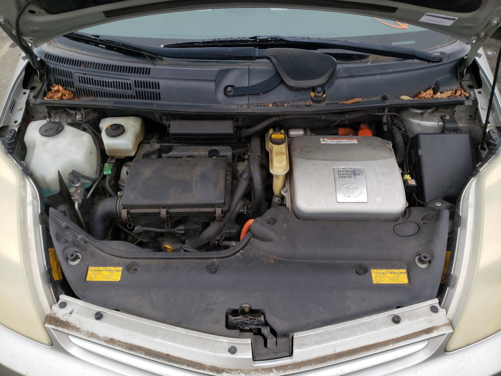 Photo 7 from auction – 2004 TOYOTA PRIUS with VIN JTDKB20U540023944
