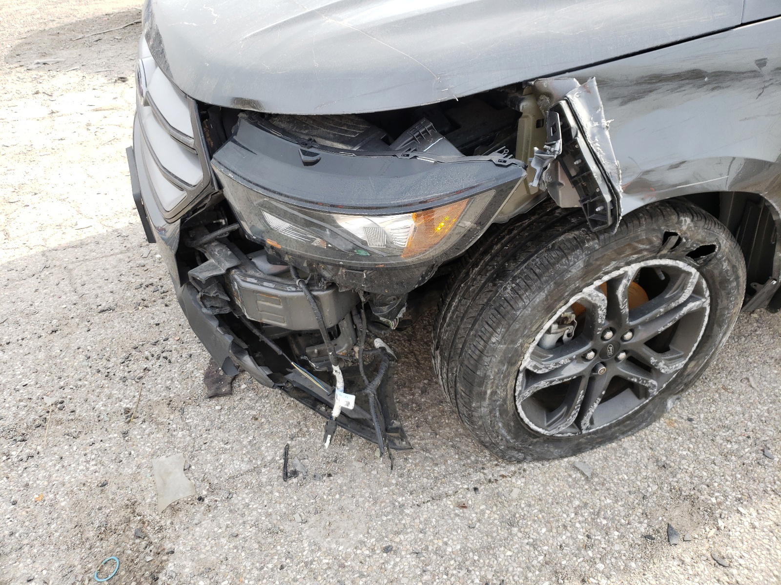 Photo 9 from auction – 2018 FORD EDGE SEL with VIN 2FMPK3J98JBC10929