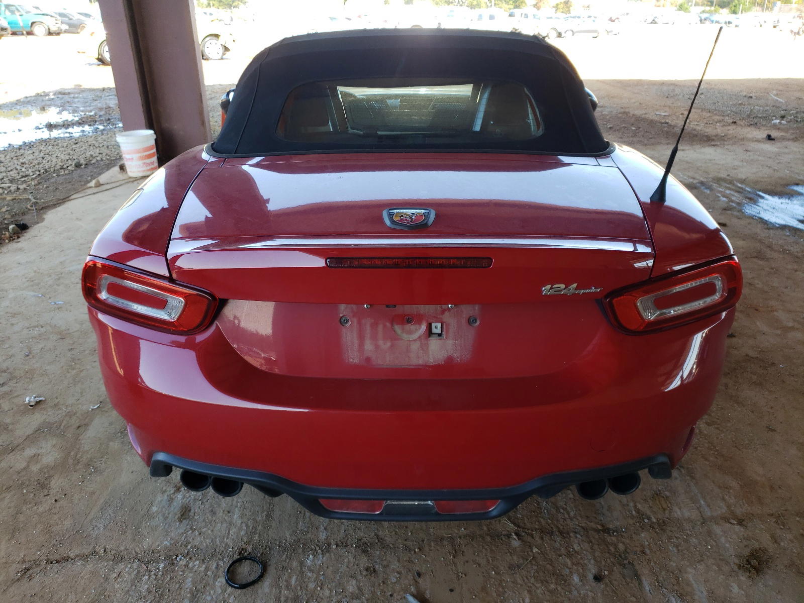 Photo 6 from auction – 2017 FIAT 124 SPIDER with VIN JC1NFAEK5H0120681