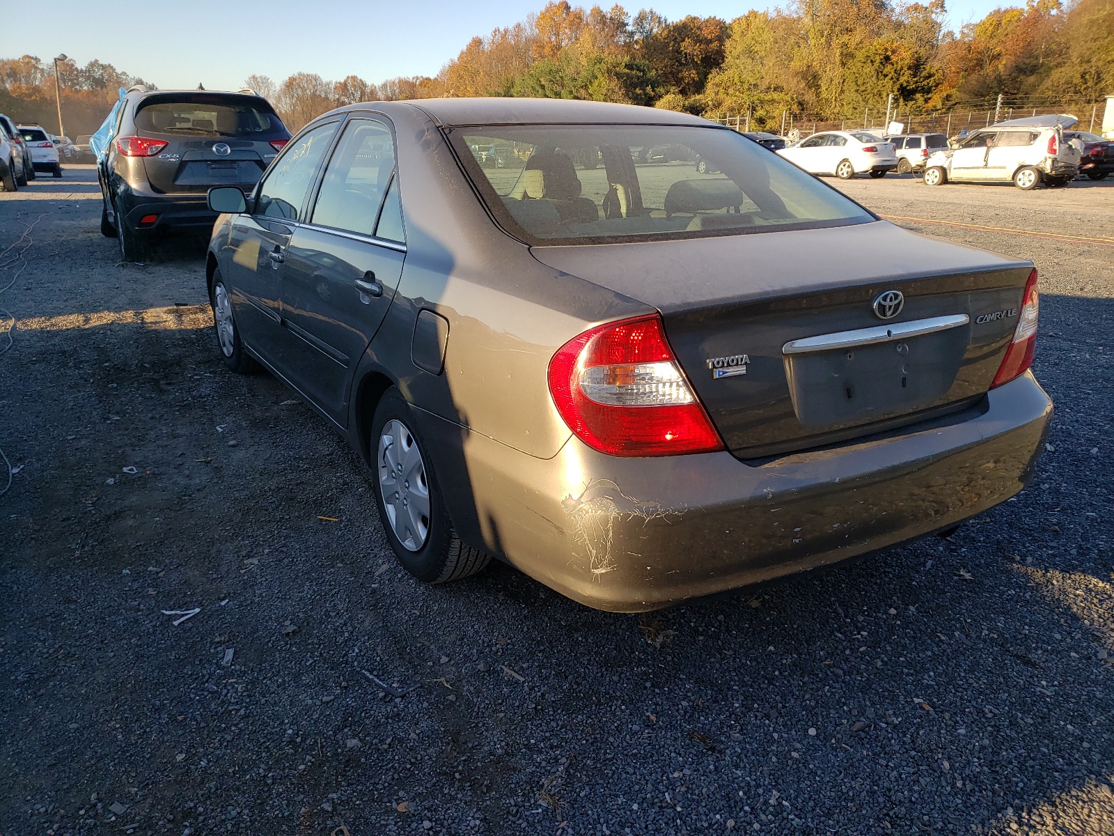 Photo 3 from auction – 2003 TOYOTA CAMRY LE with VIN 4T1BE32K83U660175