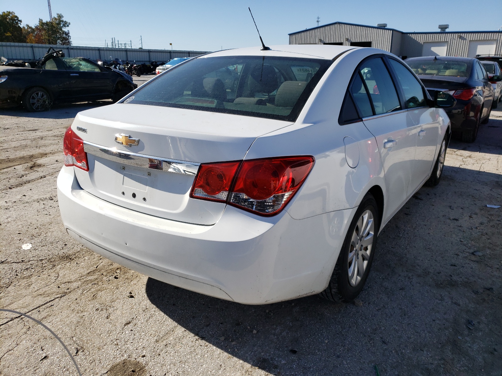 Photo 4 from auction – 2011 CHEVROLET CRUZE LS with VIN 1G1PC5SH2B7253975