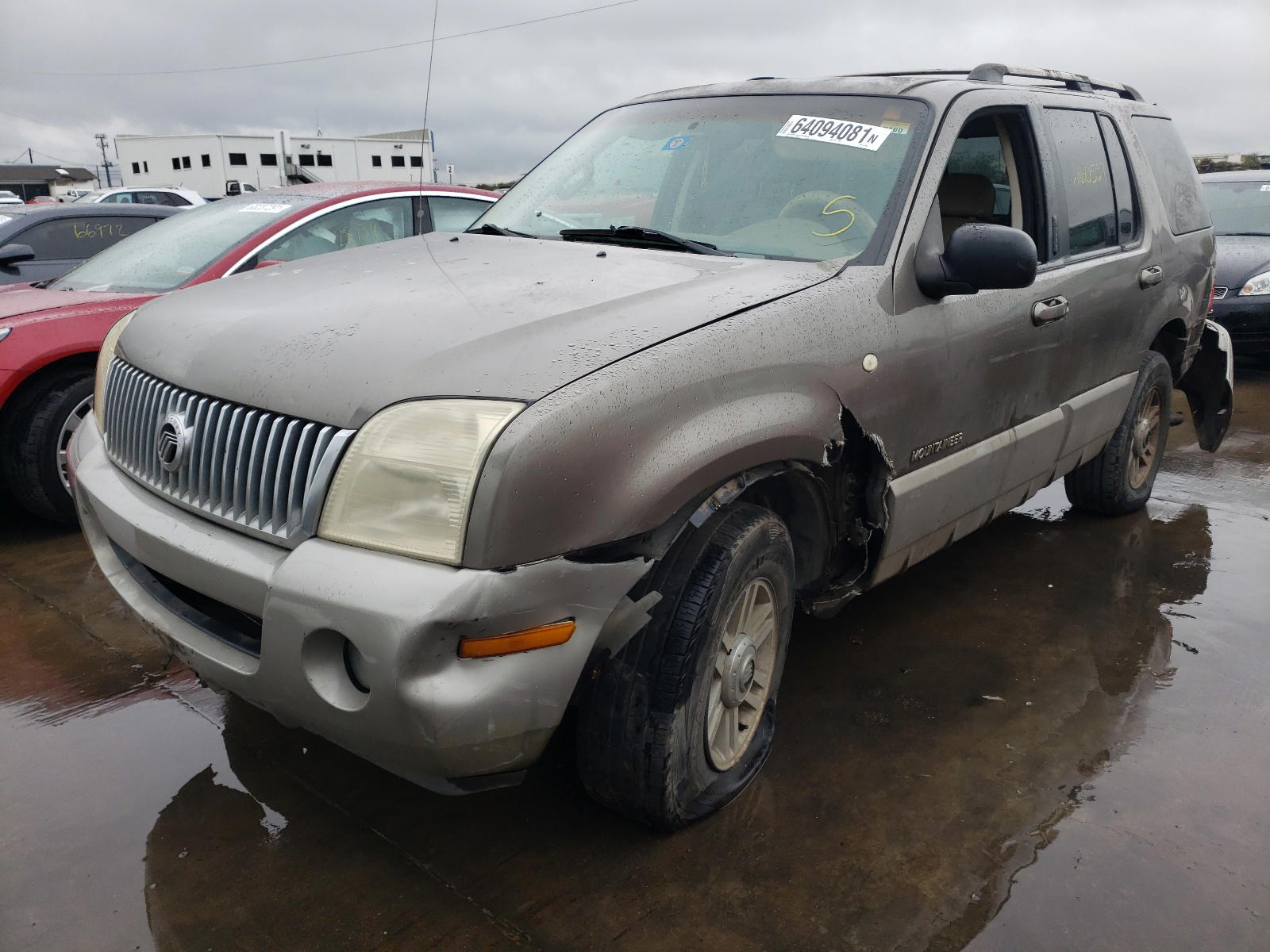 Photo 2 from auction – 2002 MERCURY MOUNTAINEE with VIN 4M2ZU66EX2ZJ15683