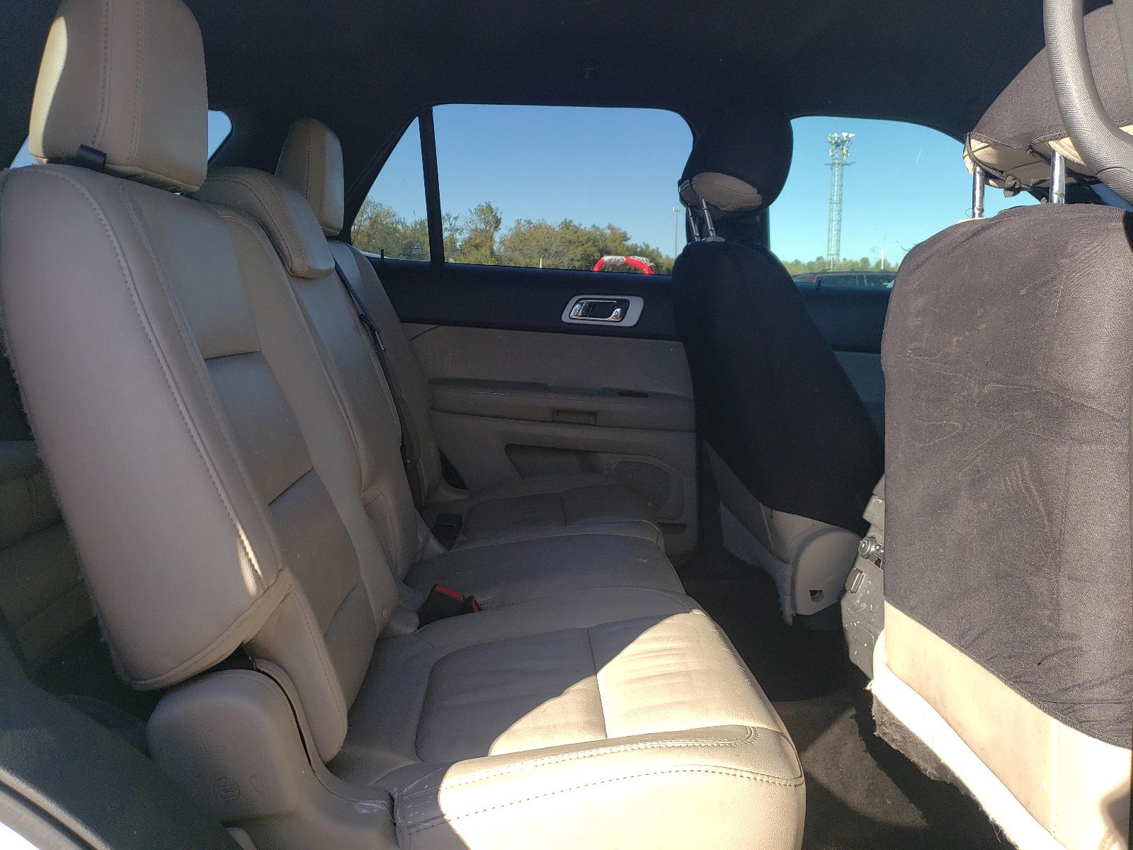 Photo 6 from auction – 2013 FORD EXPLORER X with VIN 1FM5K7D85DGA50040