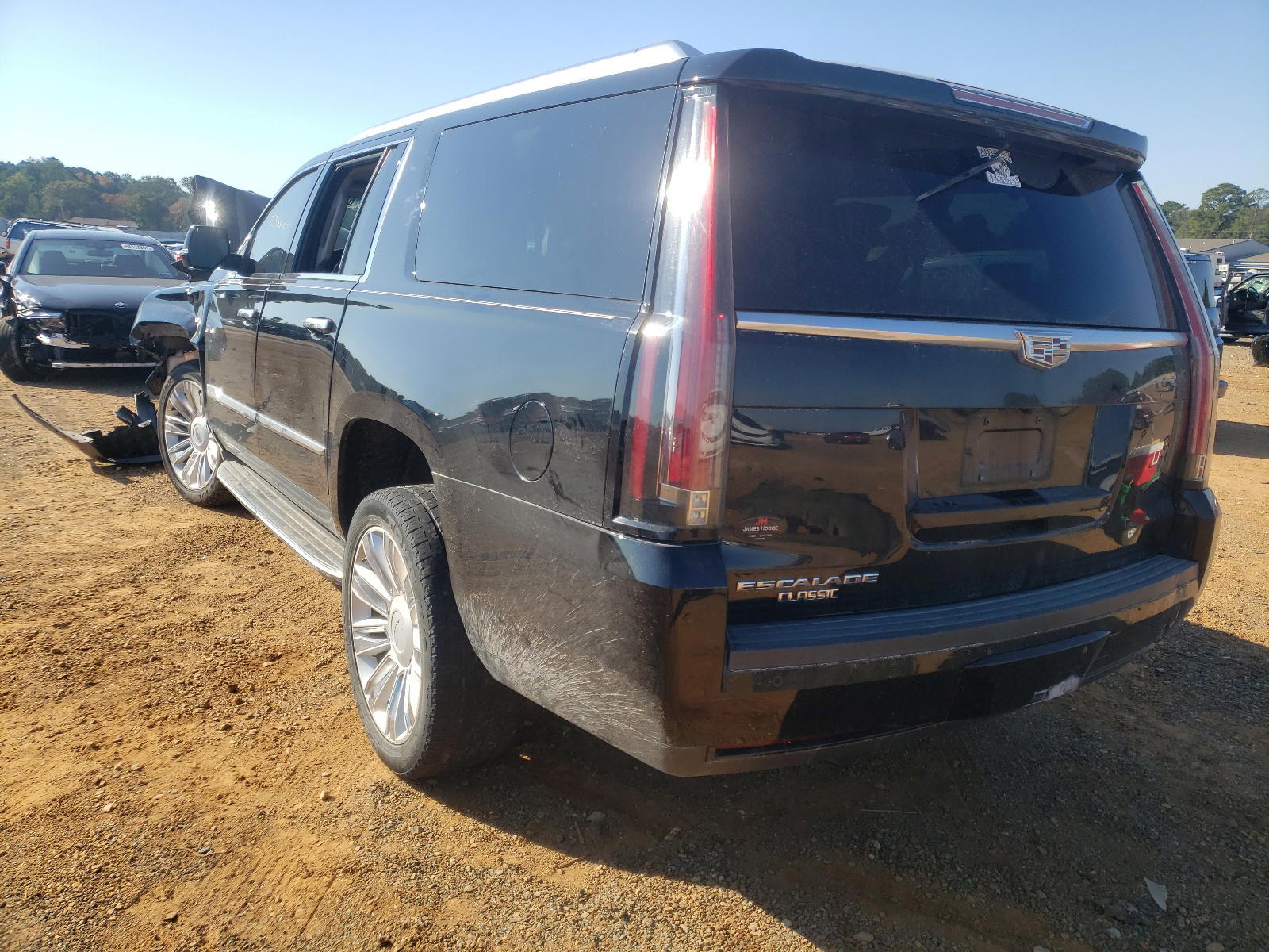 Photo 3 from auction – 2016 CADILLAC ESCALADE E with VIN 1GYS3JKJ6GR387827