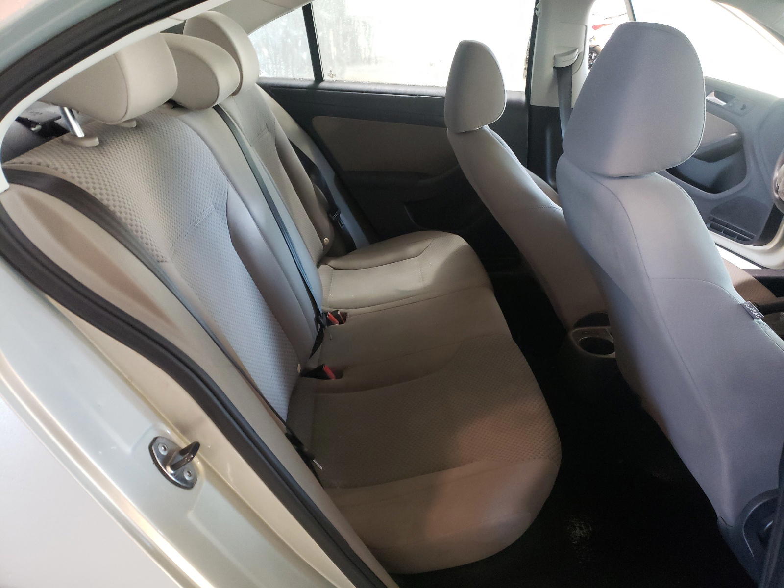 Photo 6 from auction – 2012 VOLKSWAGEN JETTA BASE with VIN 3VW2K7AJ6CM346894