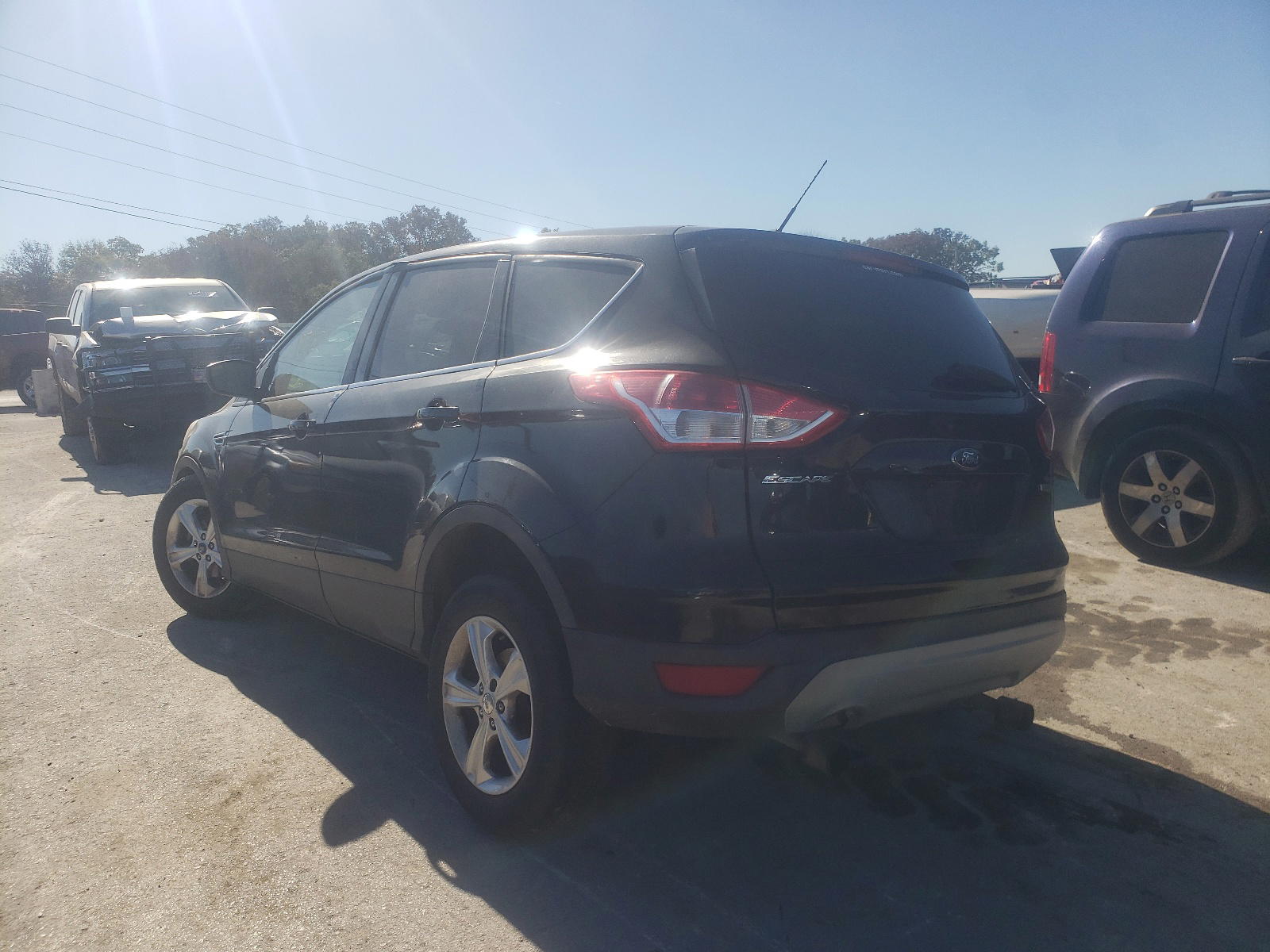 Photo 3 from auction – 2013 FORD ESCAPE SE with VIN 1FMCU0GX8DUC37527