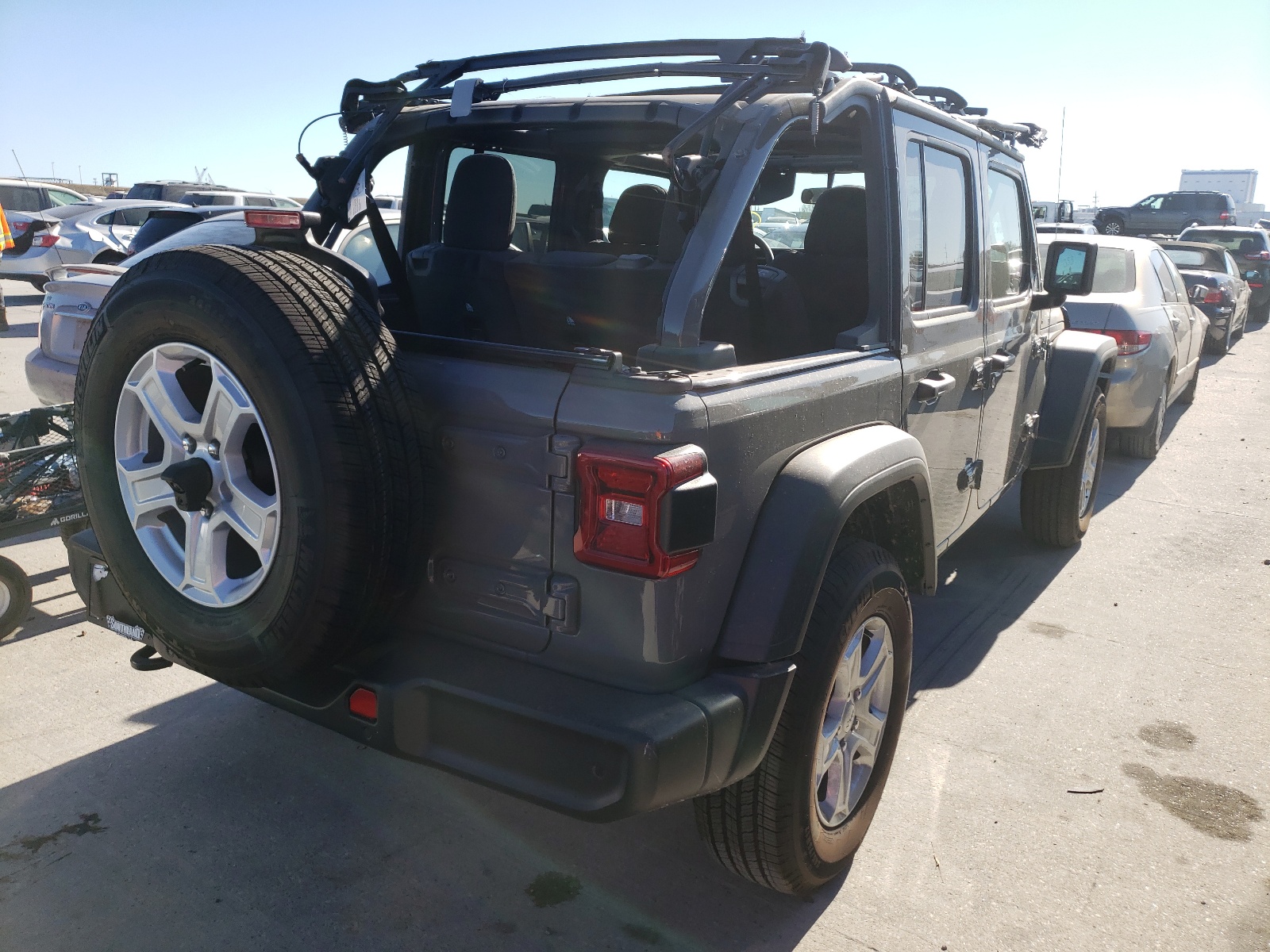 Photo 4 from auction – 2021 JEEP WRANGLER U with VIN 1C4HJXDN2MW760366