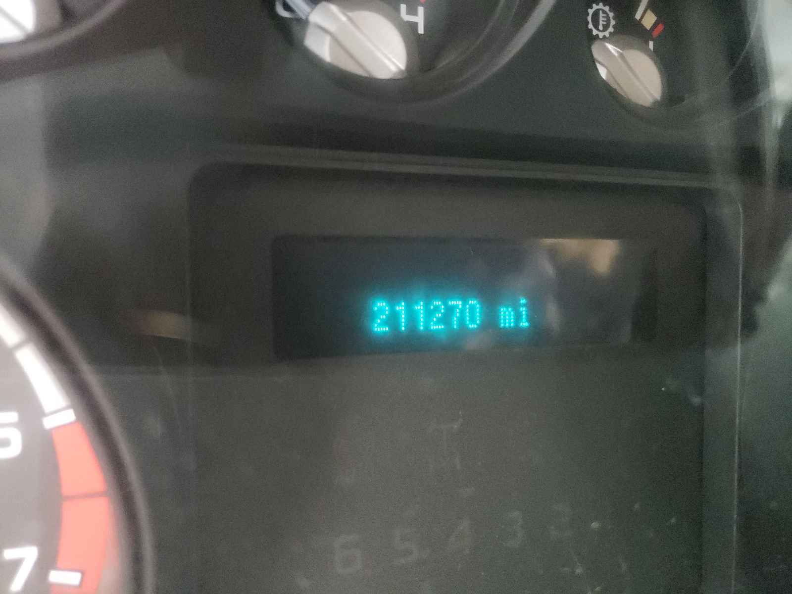 Photo 8 from auction – 2012 FORD F350 SUPER with VIN 1FD8W3G66CED15630