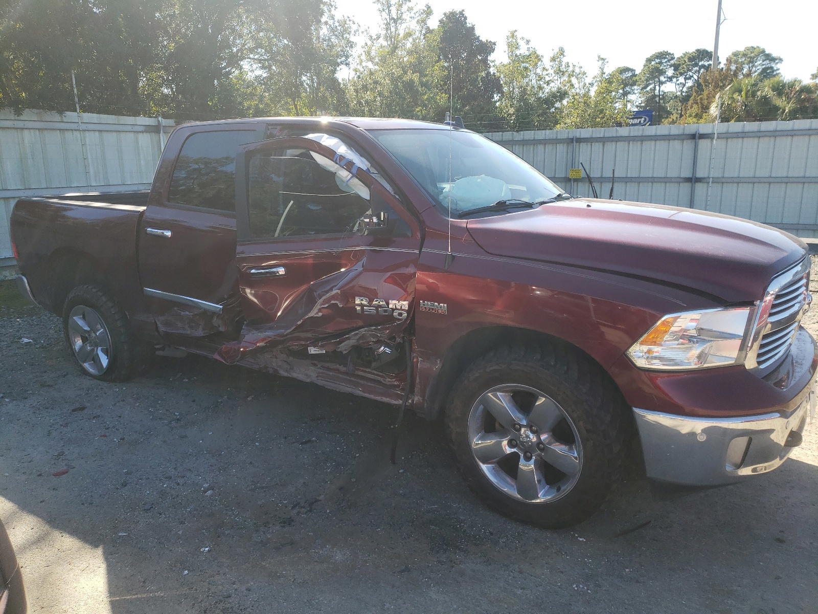 Photo 9 from auction – 2017 RAM 1500 SLT with VIN 3C6RR7LT7HG524627