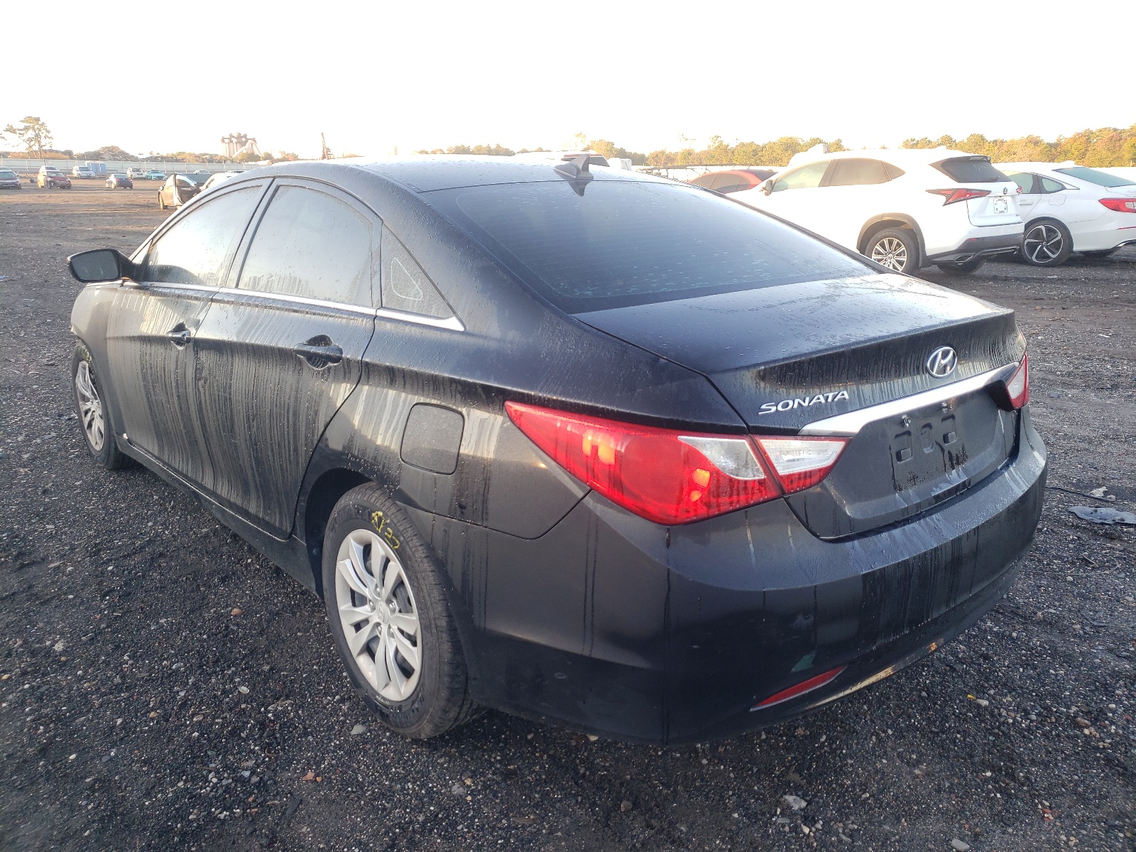 Photo 3 from auction – 2011 HYUNDAI SONATA GLS with VIN 5NPEB4AC4BH022640