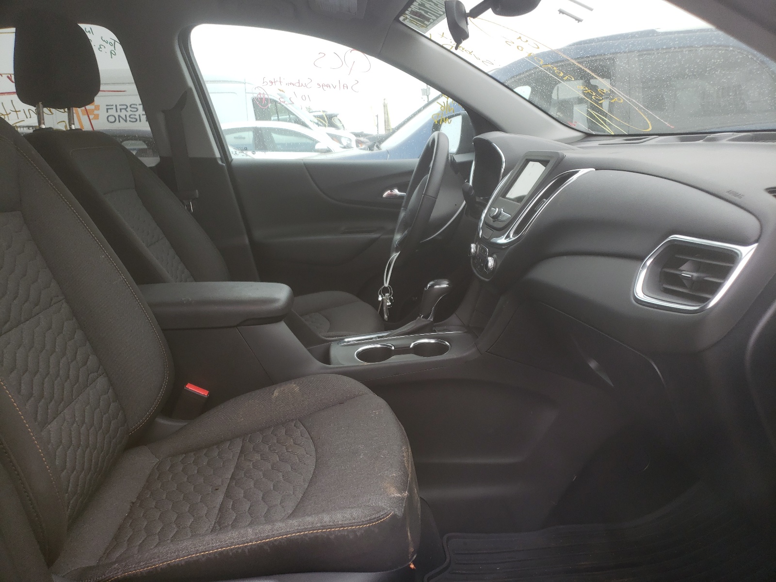 Photo 5 from auction – 2019 CHEVROLET EQUINOX LT with VIN 3GNAXJEV8KS616073