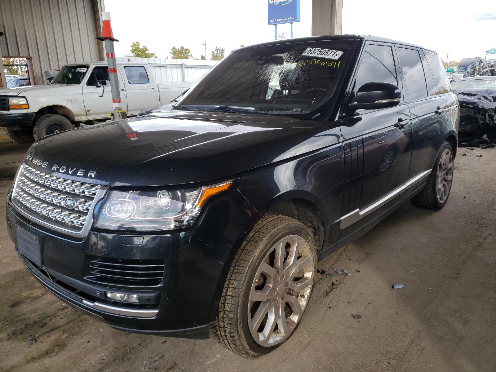 Photo 2 from auction – 2015 LAND ROVER RANGE ROVE with VIN SALGS2TF1FA243039