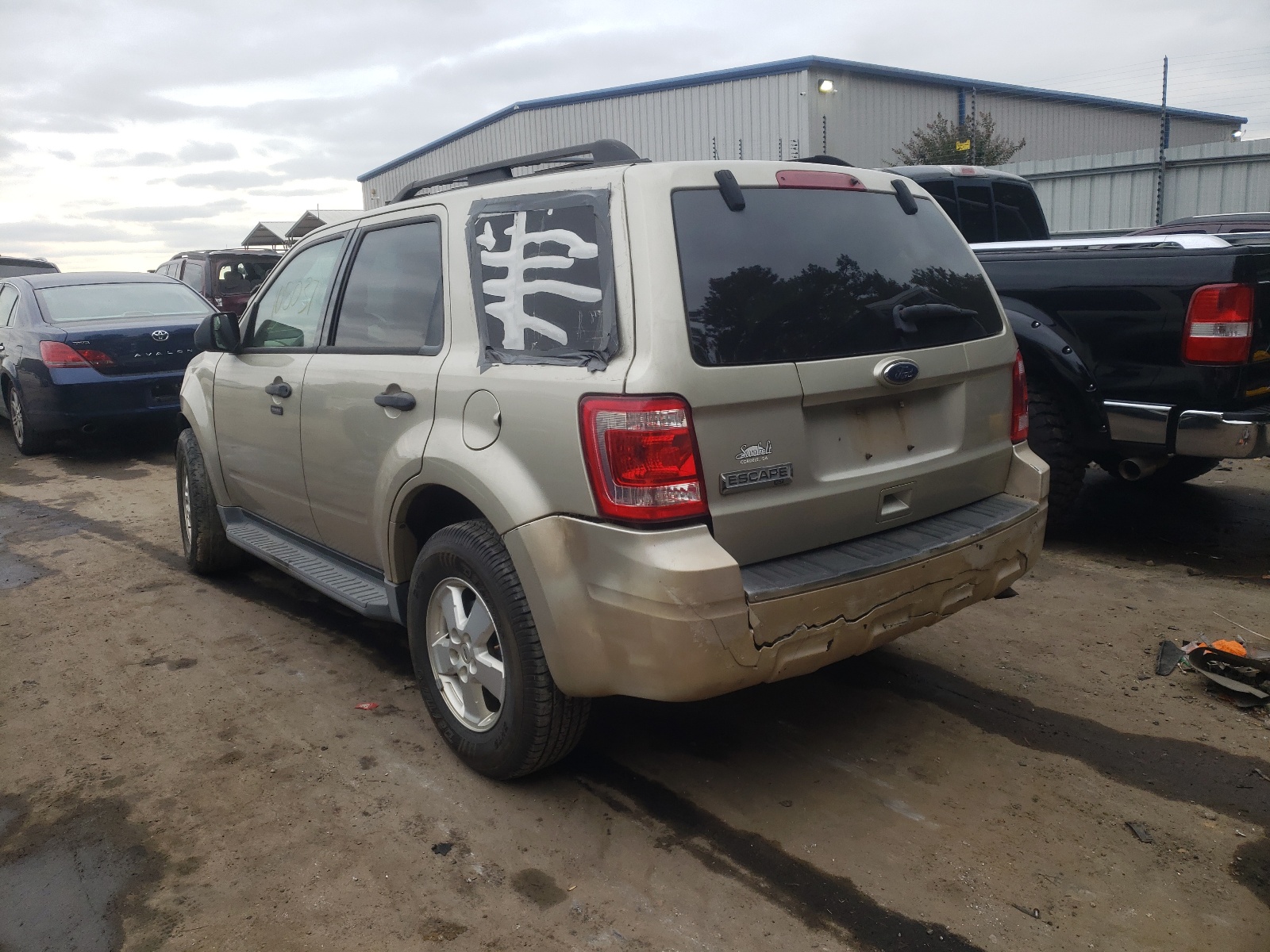 صورة رقم 3 من المزاد - 2011 FORD ESCAPE XLT مع VIN 1FMCU0D76BKA36531