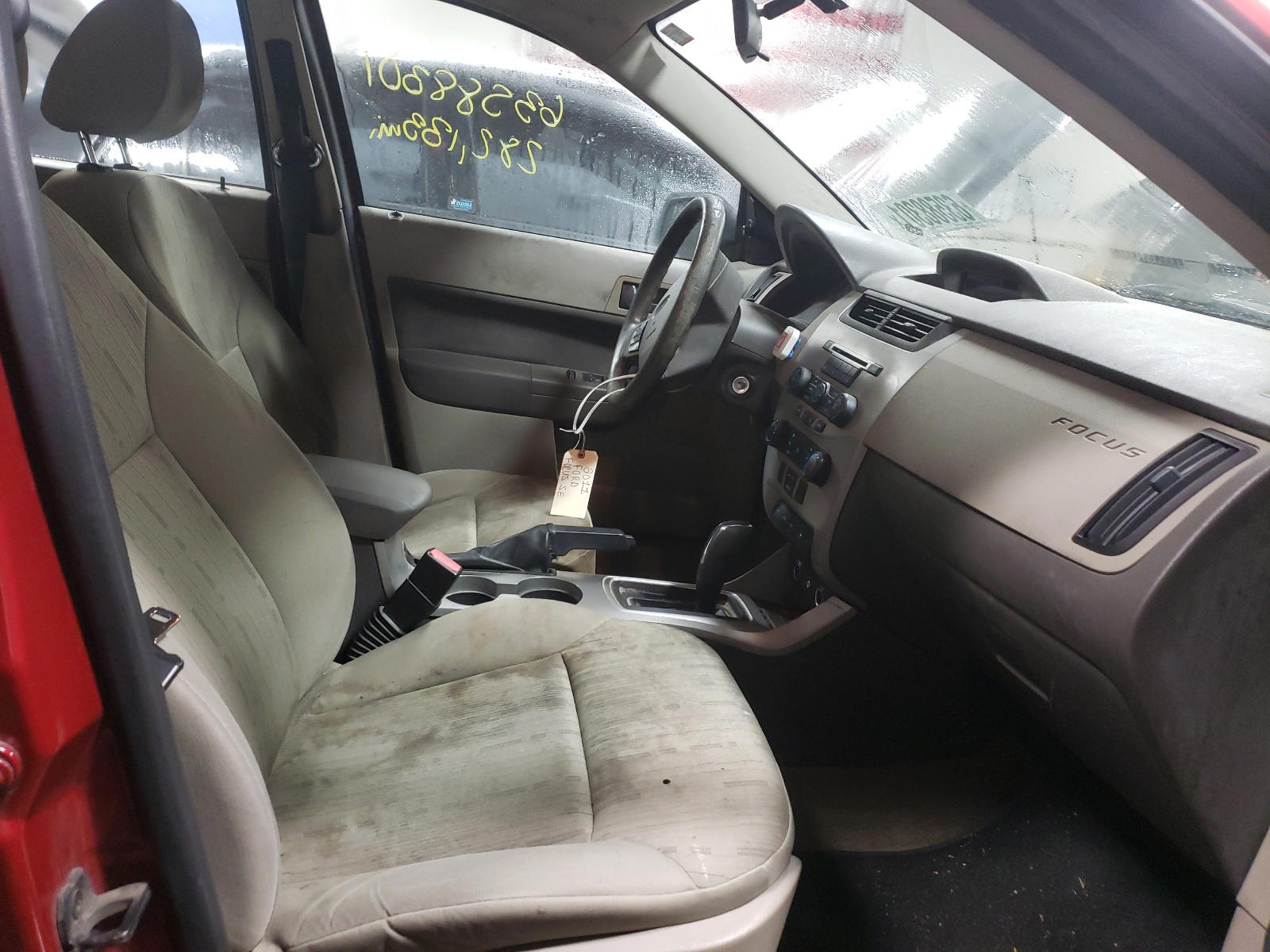 Photo 5 from auction – 2011 FORD FOCUS SE with VIN 1FAHP3FN8BW141553