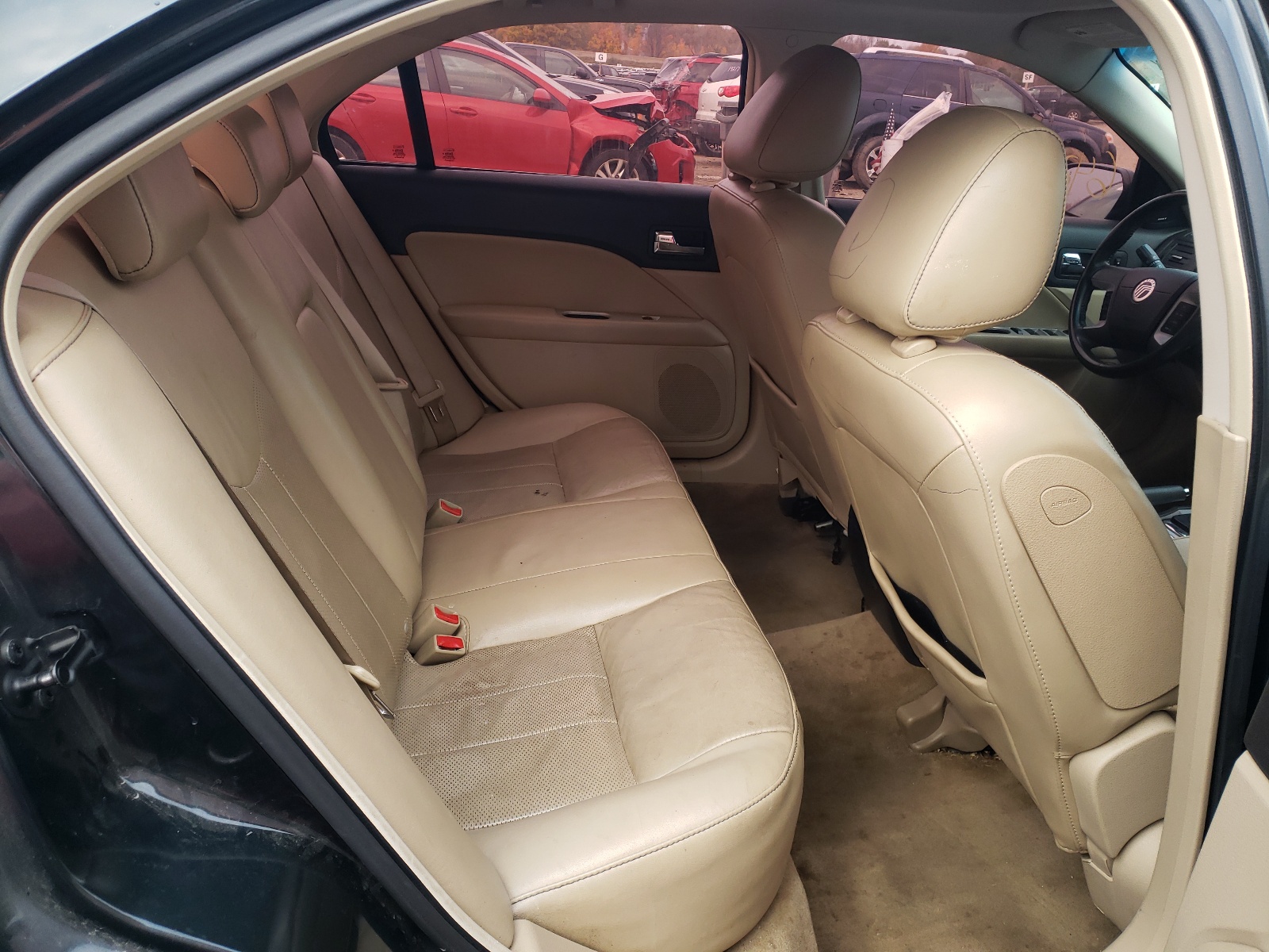 Photo 6 from auction – 2010 MERCURY MILAN PREM with VIN 3MEHM0JG1AR634176