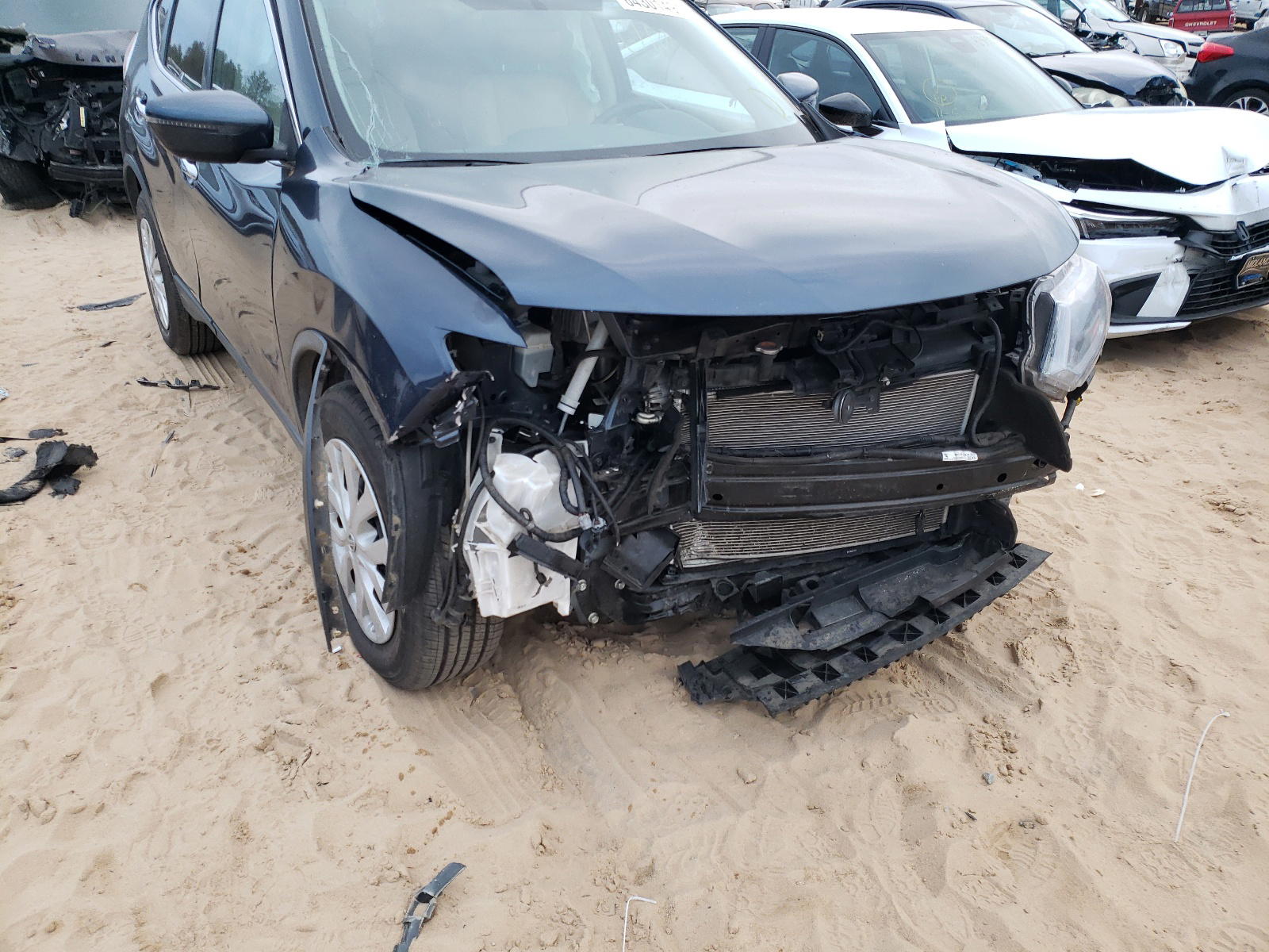 Photo 9 from auction – 2016 NISSAN ROGUE S with VIN KNMAT2MT8GP594561