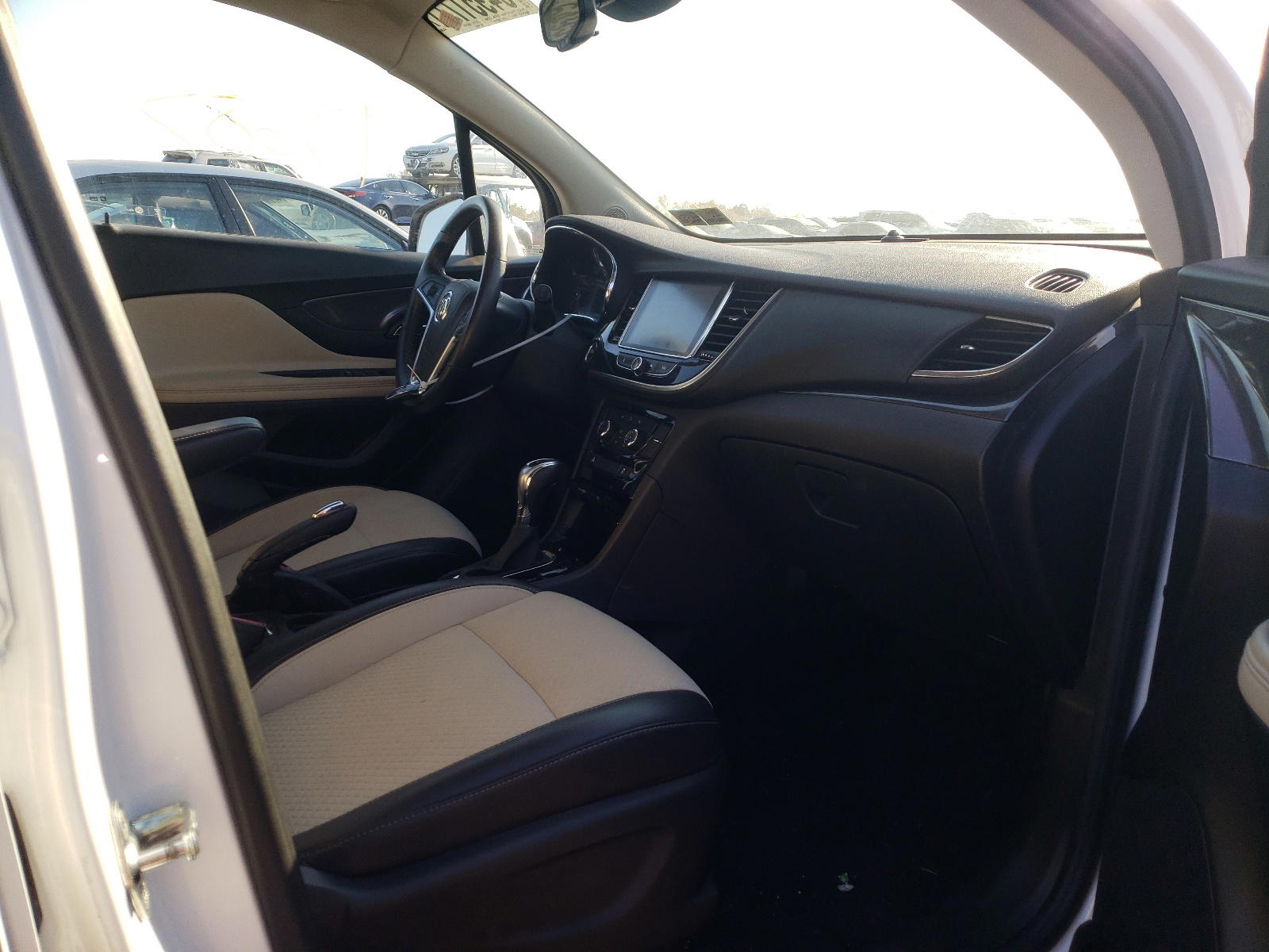 Photo 5 from auction – 2017 BUICK ENCORE PRE with VIN KL4CJASB9HB064983