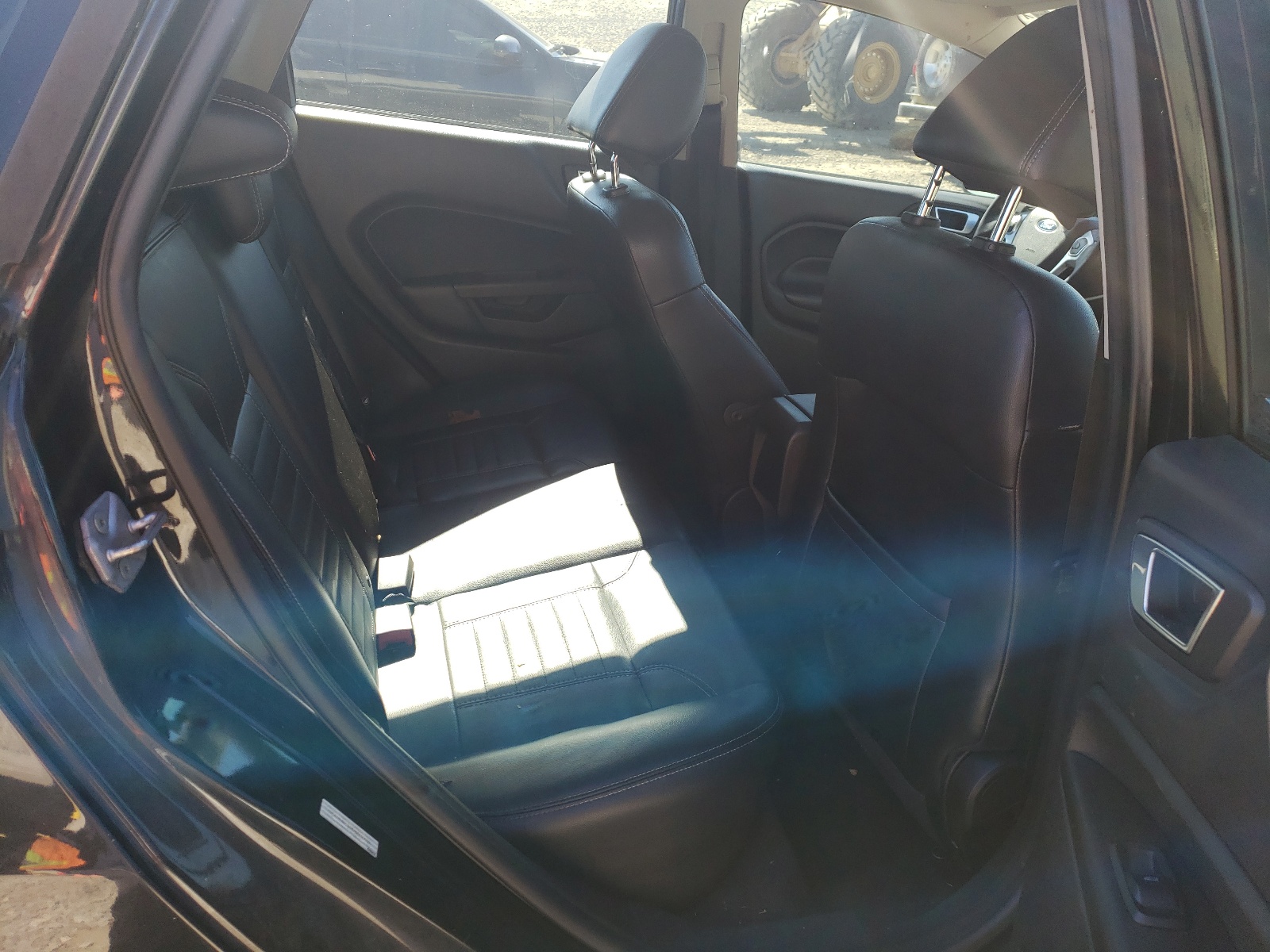 Photo 6 from auction – 2014 FORD FIESTA TIT with VIN 3FADP4FJ6EM219768