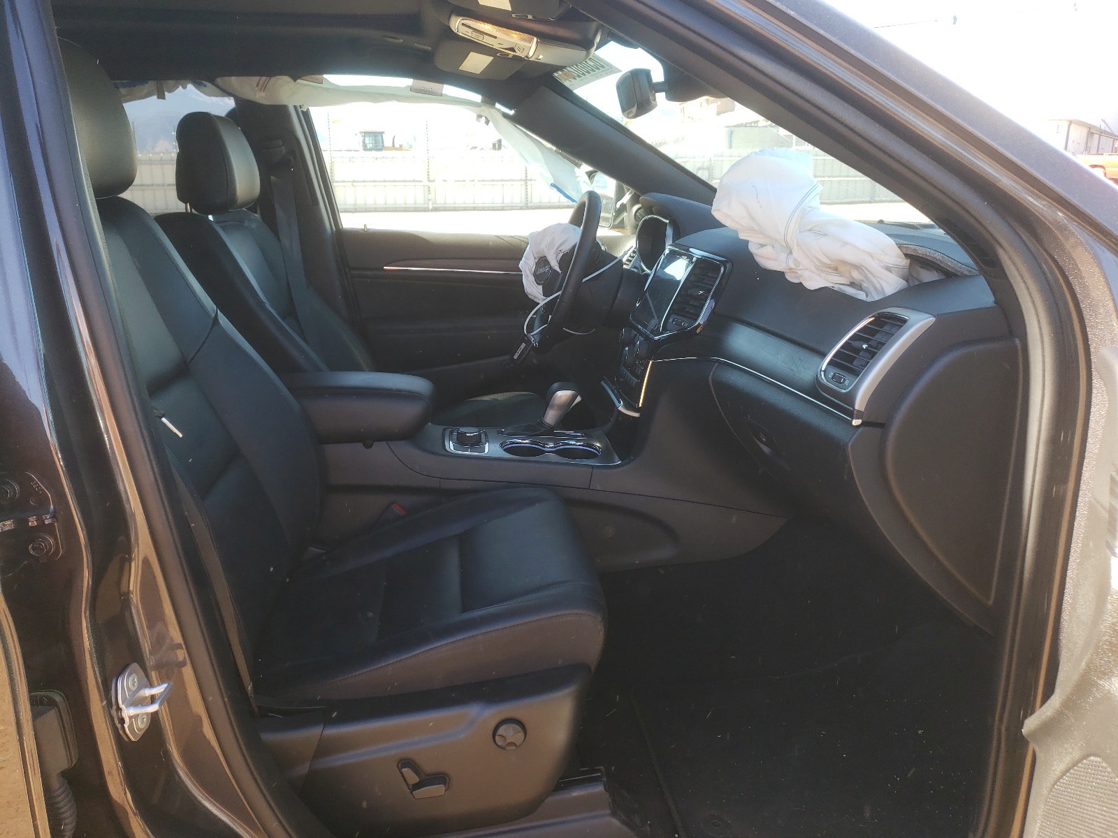 Photo 5 from auction – 2021 JEEP GRAND CHER with VIN 1C4RJFBG4MC684279