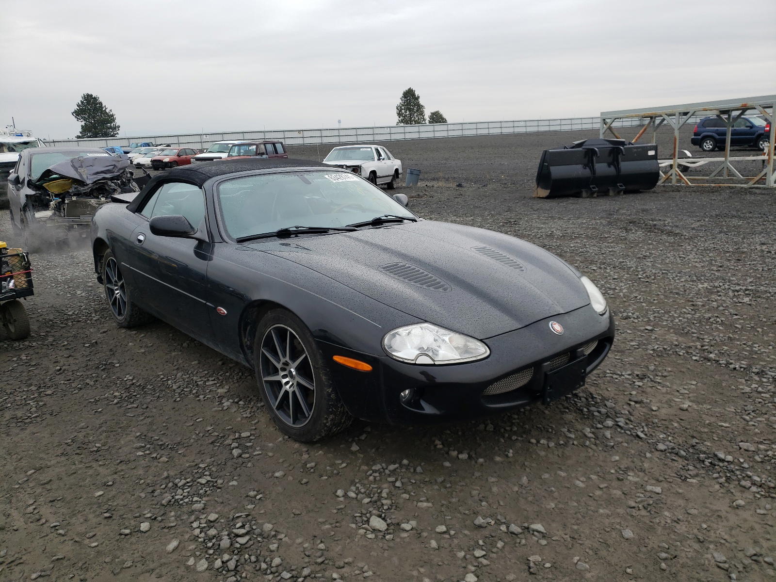 JAGUAR XKR 2000 with VIN SAJJA42B0YPA06069 - Photo from auction