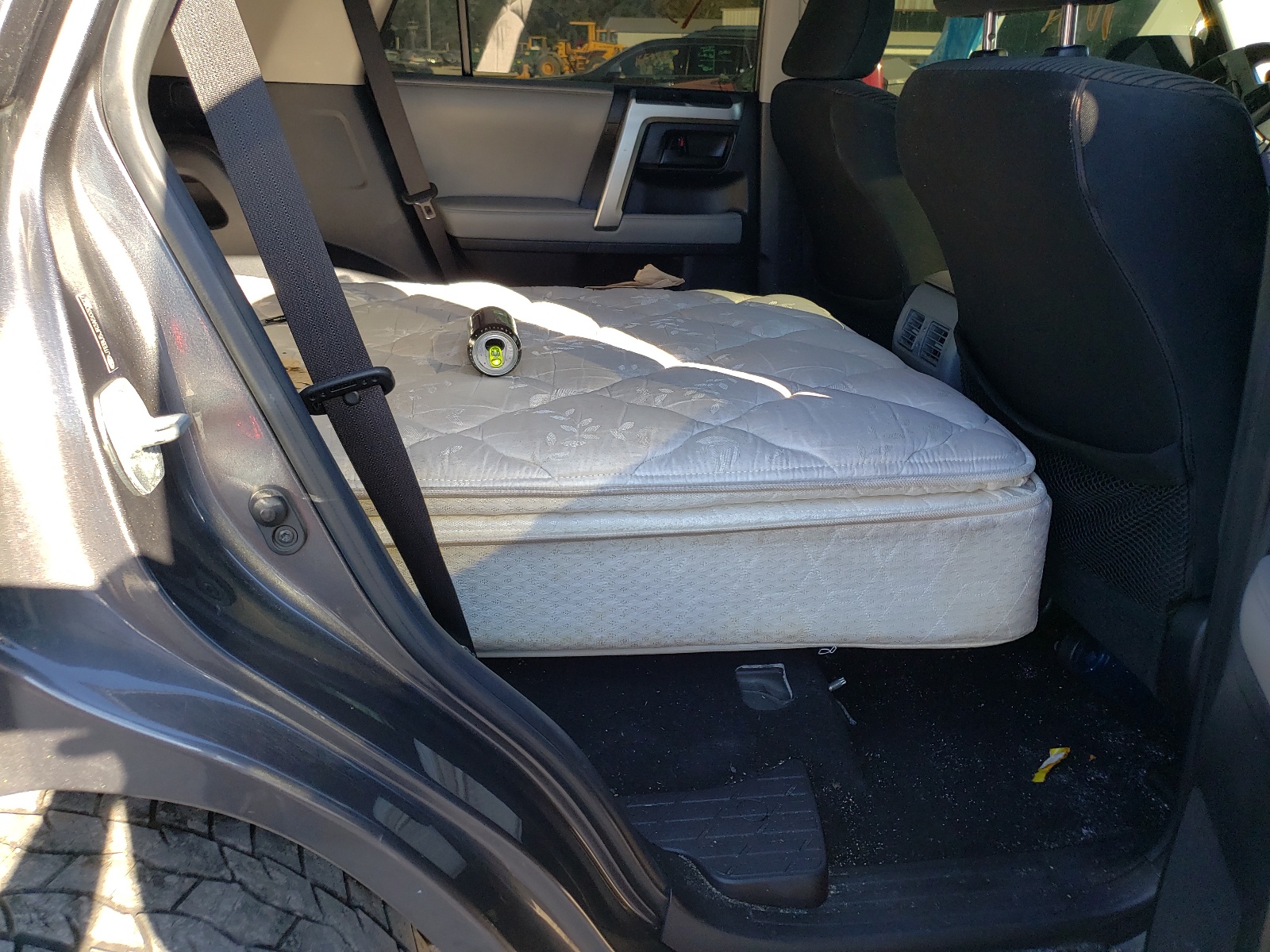 Photo 6 from auction – 2010 TOYOTA 4RUNNER SR with VIN JTEBU5JR3A5030827