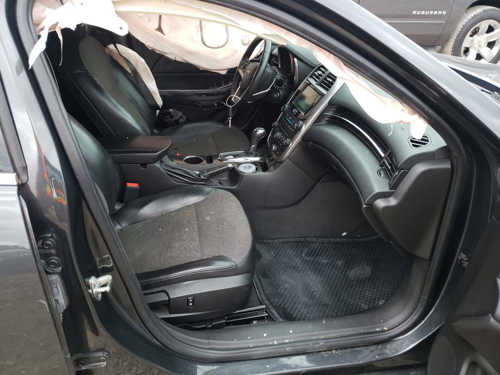Photo 5 from auction – 2015 CHEVROLET MALIBU 2LT with VIN 1G11D5SL6FF149184