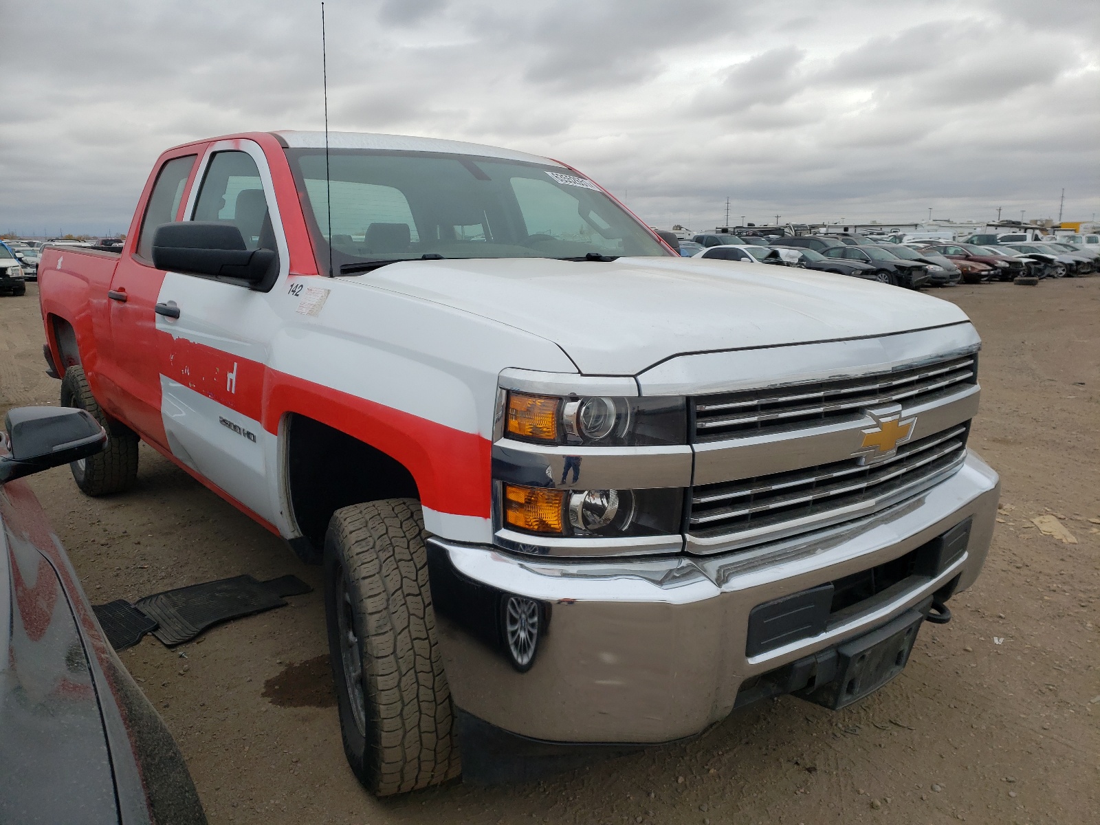 CHEVROLET SILVERADO 2018 with VIN 1GC2KUEG7JZ153830 - Photo from auction