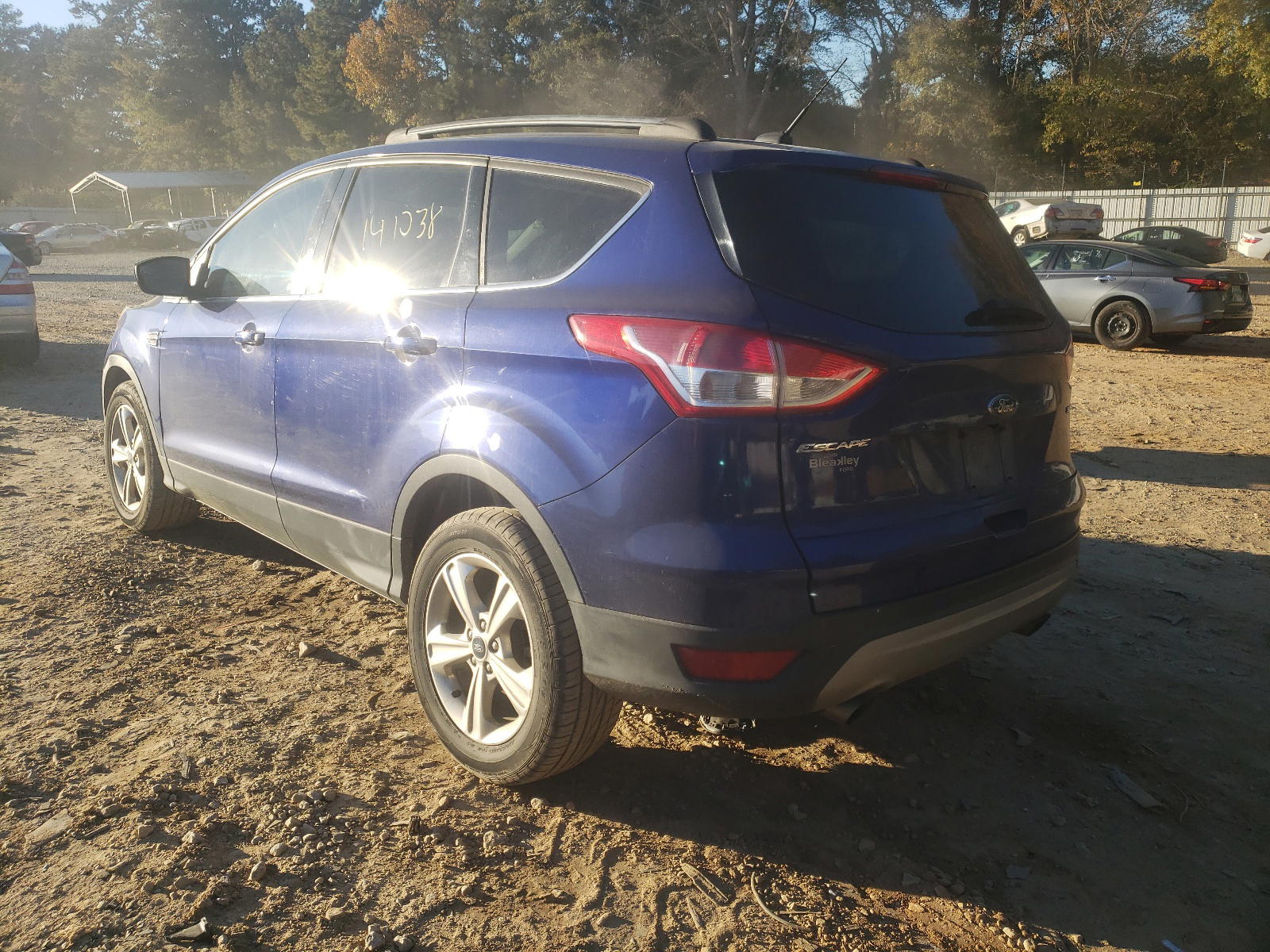 Photo 3 from auction – 2015 FORD ESCAPE SE with VIN 1FMCU0G78FUB24342
