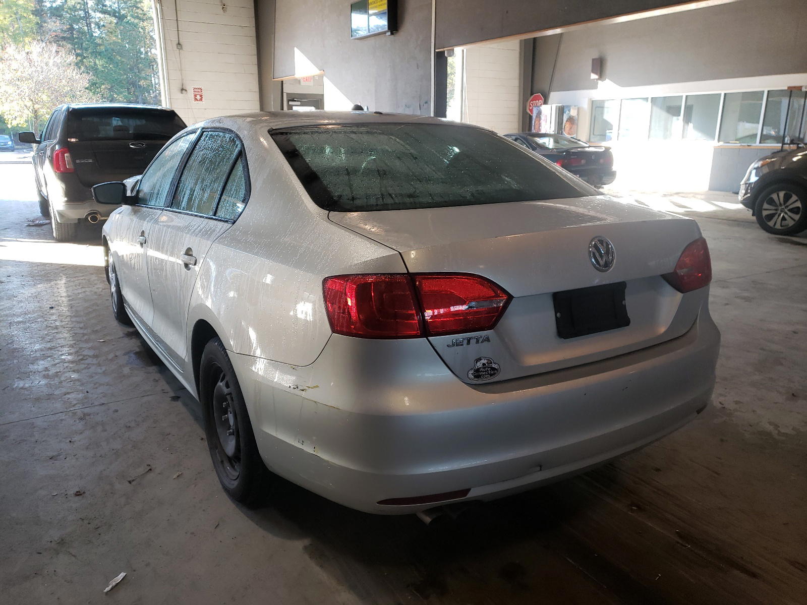 Photo 3 from auction – 2012 VOLKSWAGEN JETTA BASE with VIN 3VW2K7AJ6CM346894