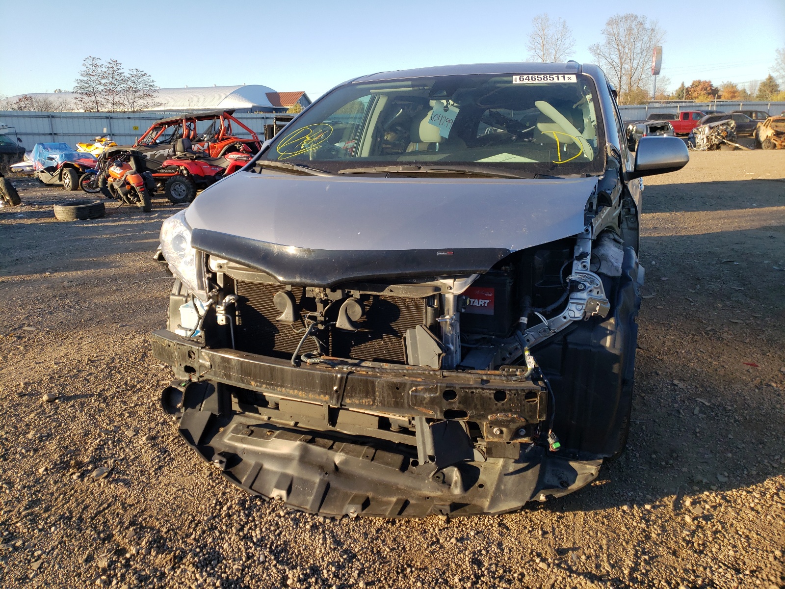 Photo 9 from auction – 2018 TOYOTA SIENNA XLE with VIN 5TDYZ3DC0JS918800