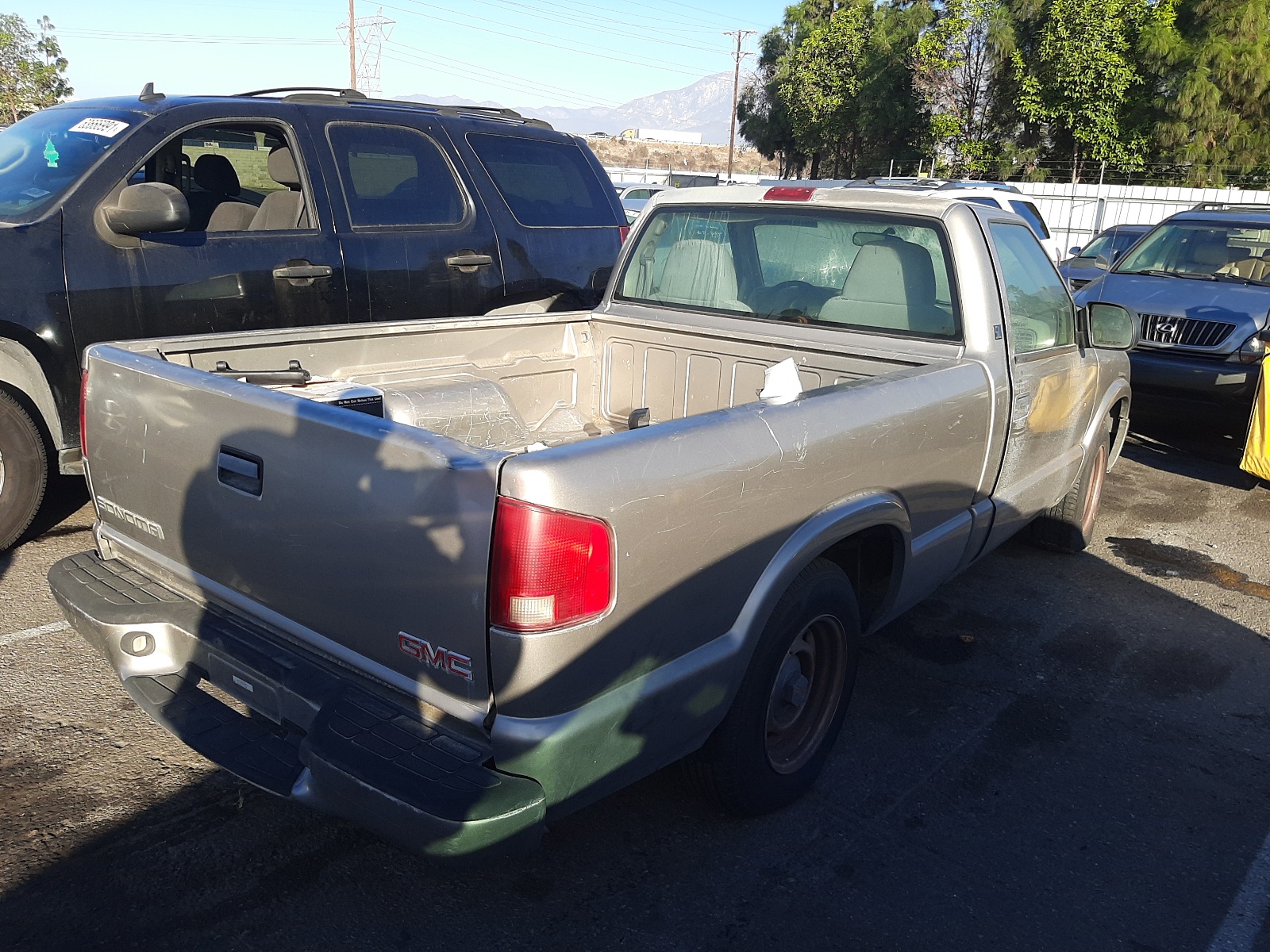 Zdjęcie 4 z aukcji – 2003 GMC SONOMA z VIN 1GTCS14H438278211