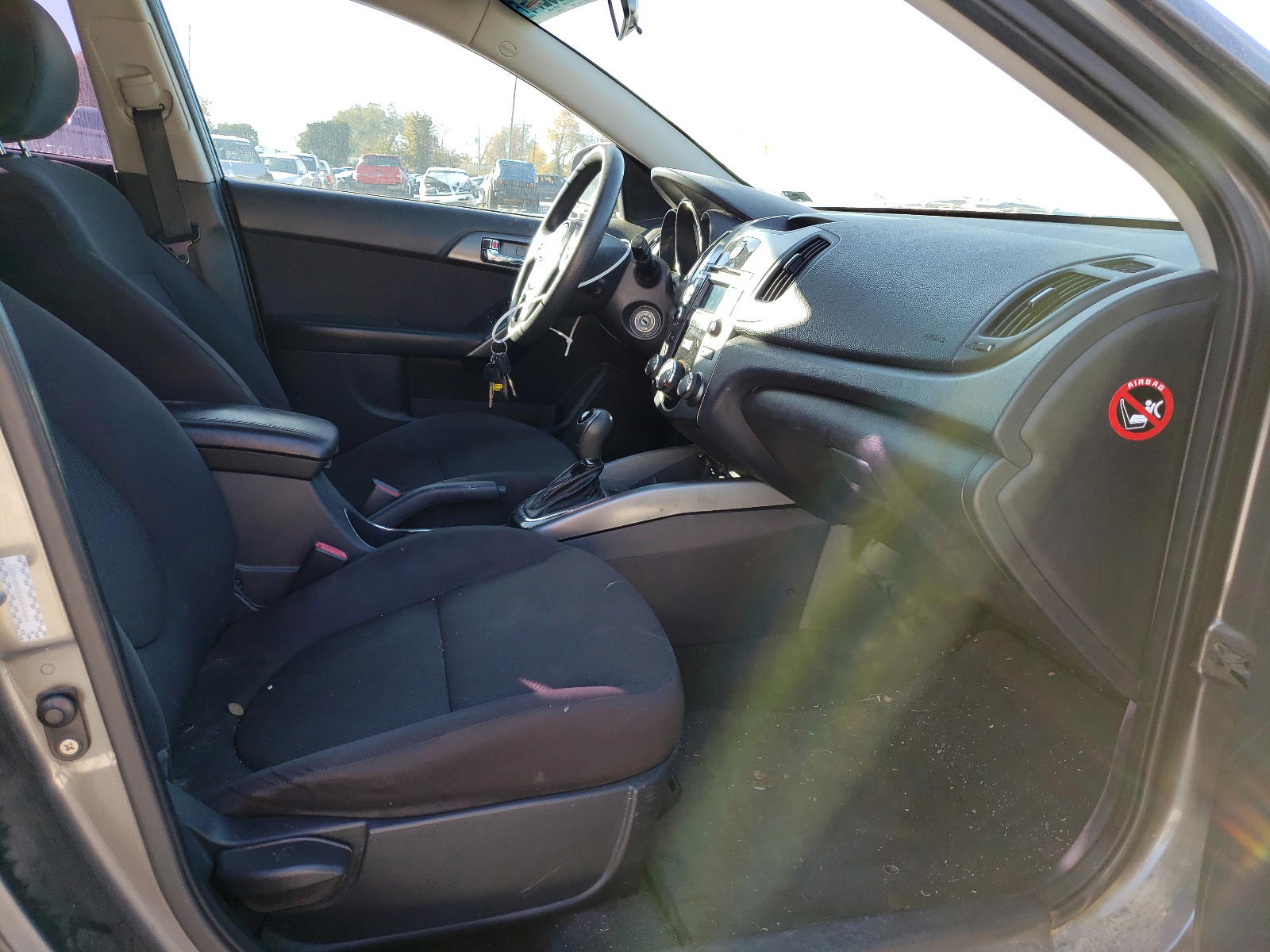 Photo 5 from auction – 2013 KIA FORTE EX with VIN KNAFU4A25D5691022