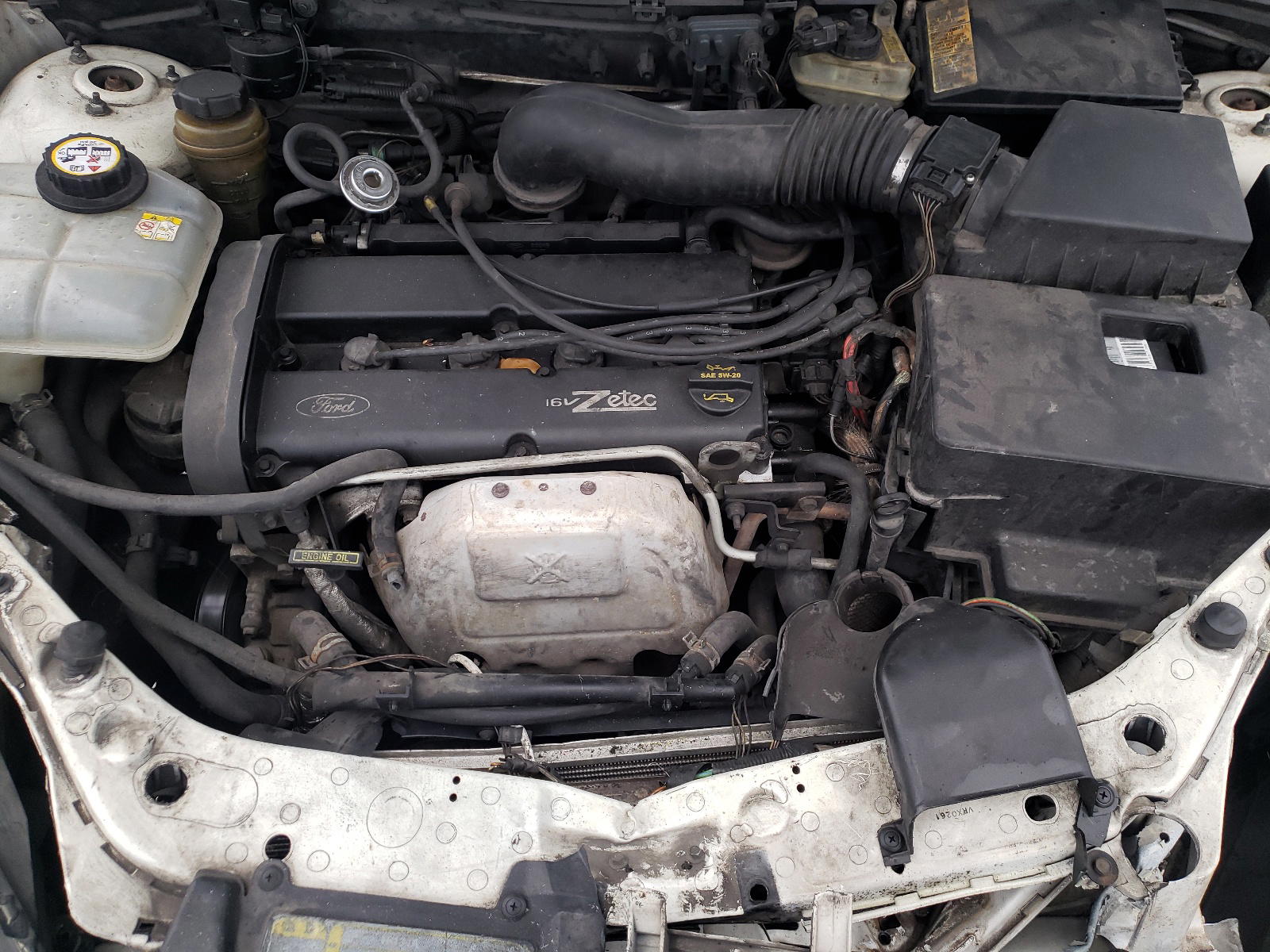 Photo 7 from auction – 2004 FORD FOCUS LX with VIN 3FAFP313X4R117807