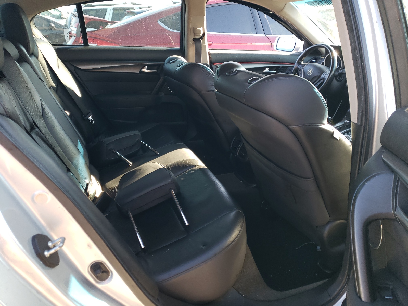 Фото 6 с аукциона – 2012 ACURA TL с VIN 19UUA8F78CA010857
