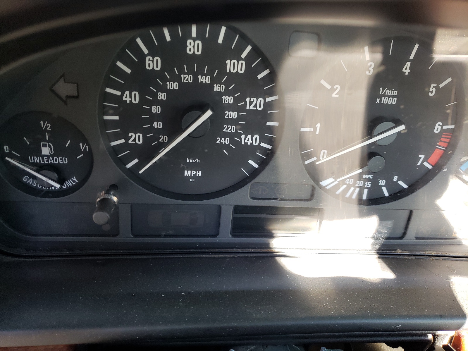 Фото 8 с аукциона – 2000 BMW 528 I AUTO с VIN WBADM6343YGU29155
