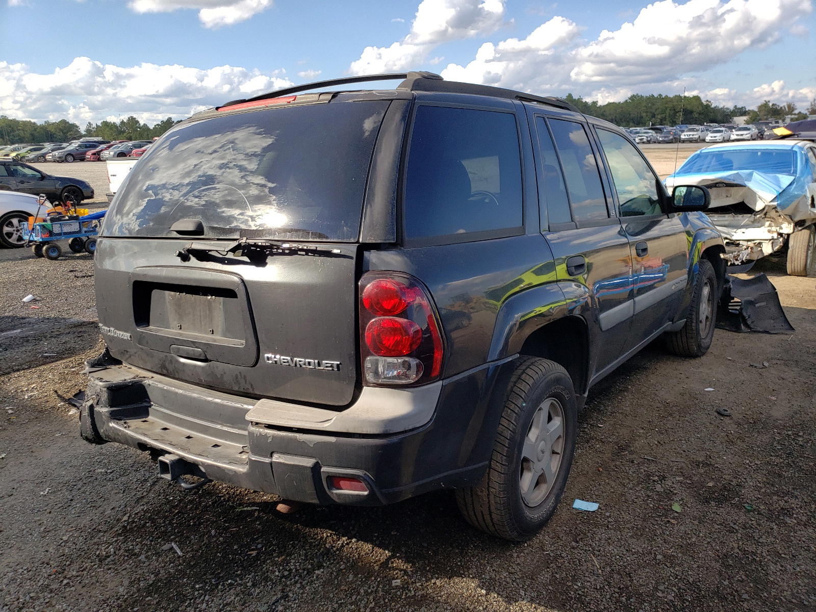 Photo 4 from auction – 2003 CHEVROLET TRAILBLAZE with VIN 1GNDS13S032163486