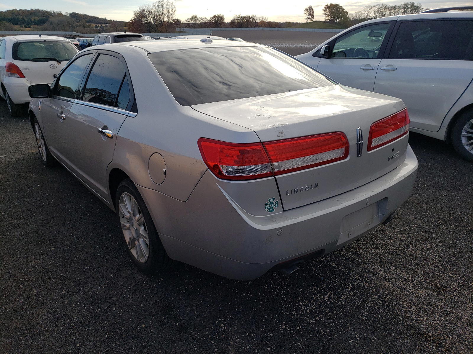 Photo 3 from auction – 2010 LINCOLN MKZ with VIN 3LNHL2GC3AR609618